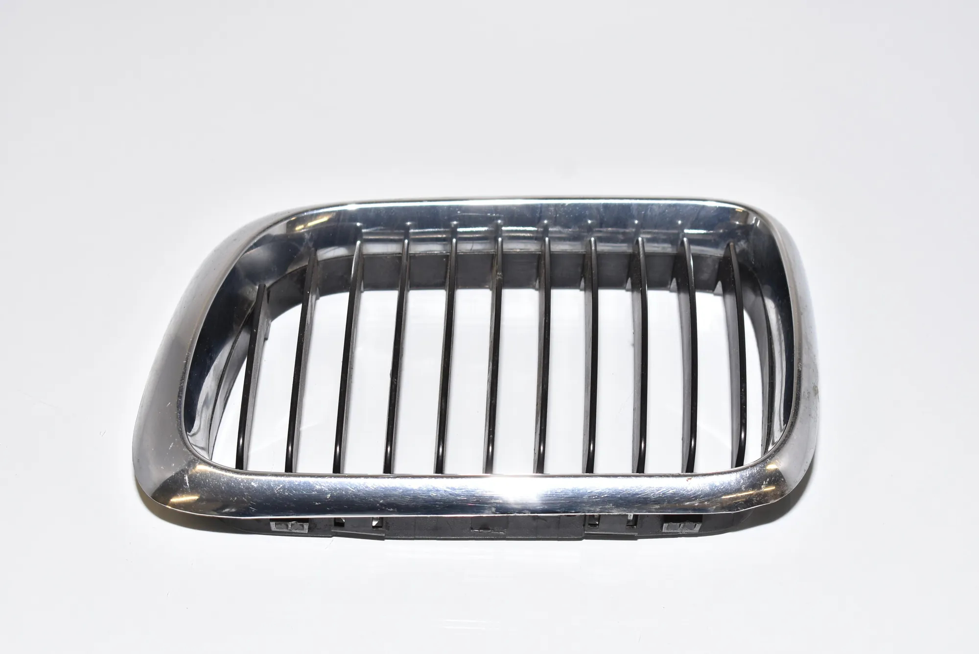 Front Left Grill · BMW 7 (E38) BMW 7 (E38) 730 d 2000 – 2