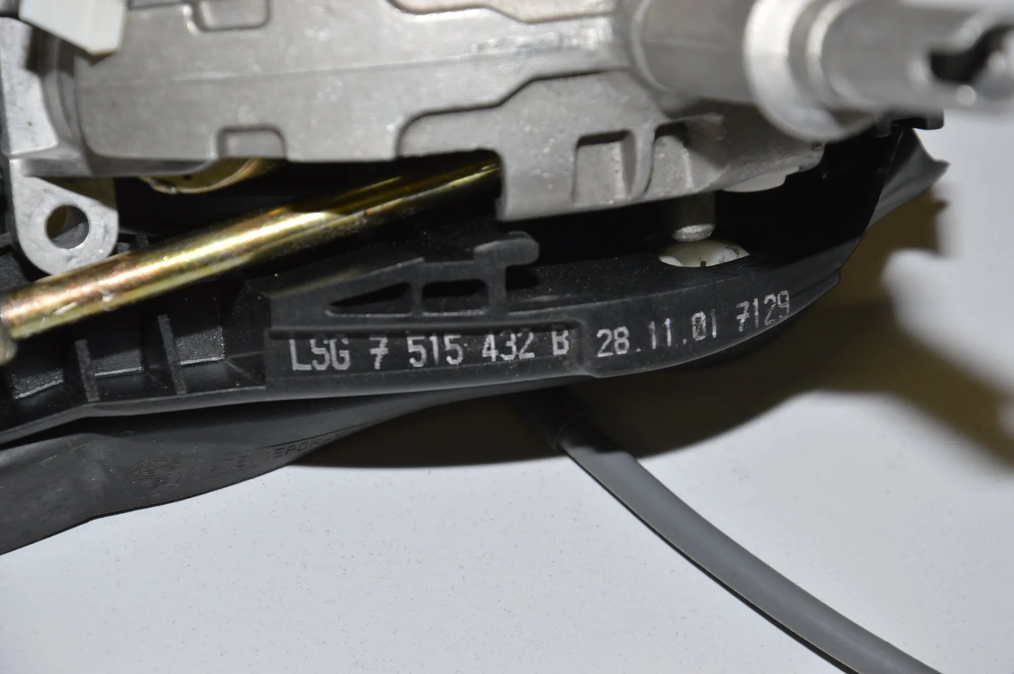 Gear Shifting Mechanism – OEM 7515432 · BMW X5 (E53) 4.6 is 2002 – 5