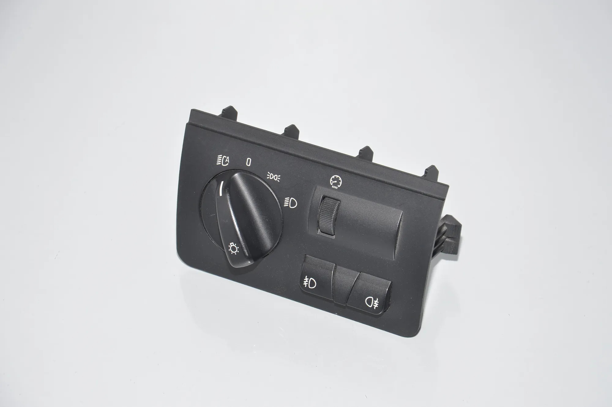 Headlight Switch Control Unit – OEM 6909775 · BMW X5 (E53) 4.6 is 2002 – 2