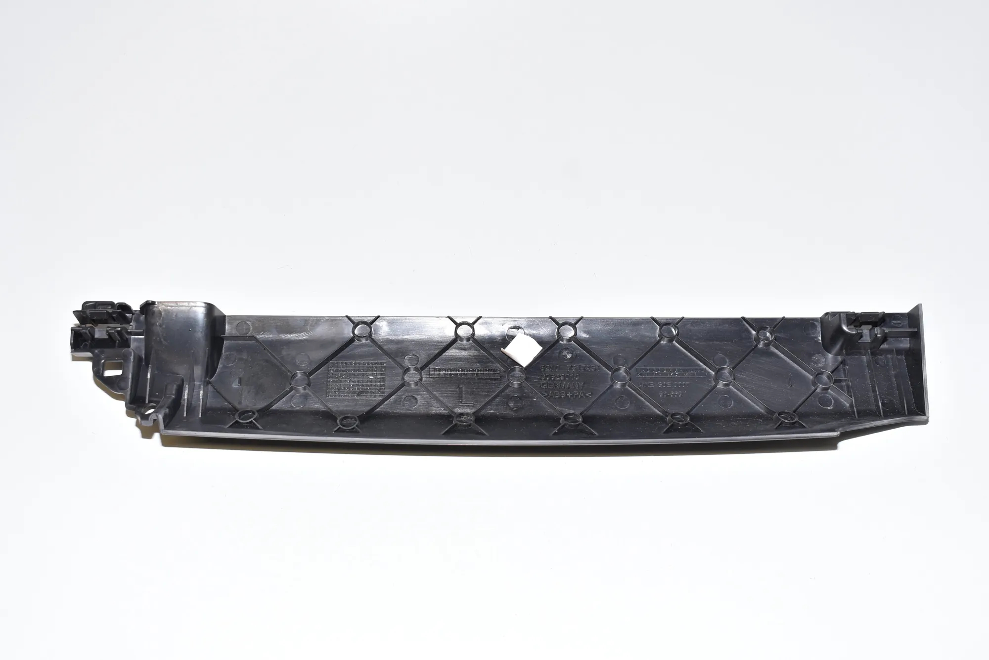 Seat Cover Trim – OEM 7317451 · BMW F90 (2017 - -) (G30, F90) M5 2019 – 3