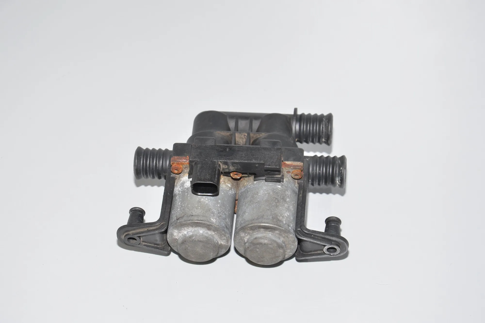 Interior Heater Flap Motor Actuator – OEM 6908294 · BMW 7 (E65, E66, E67) BMW 7 (E65, E66, E67) 730 d 2004 – 4