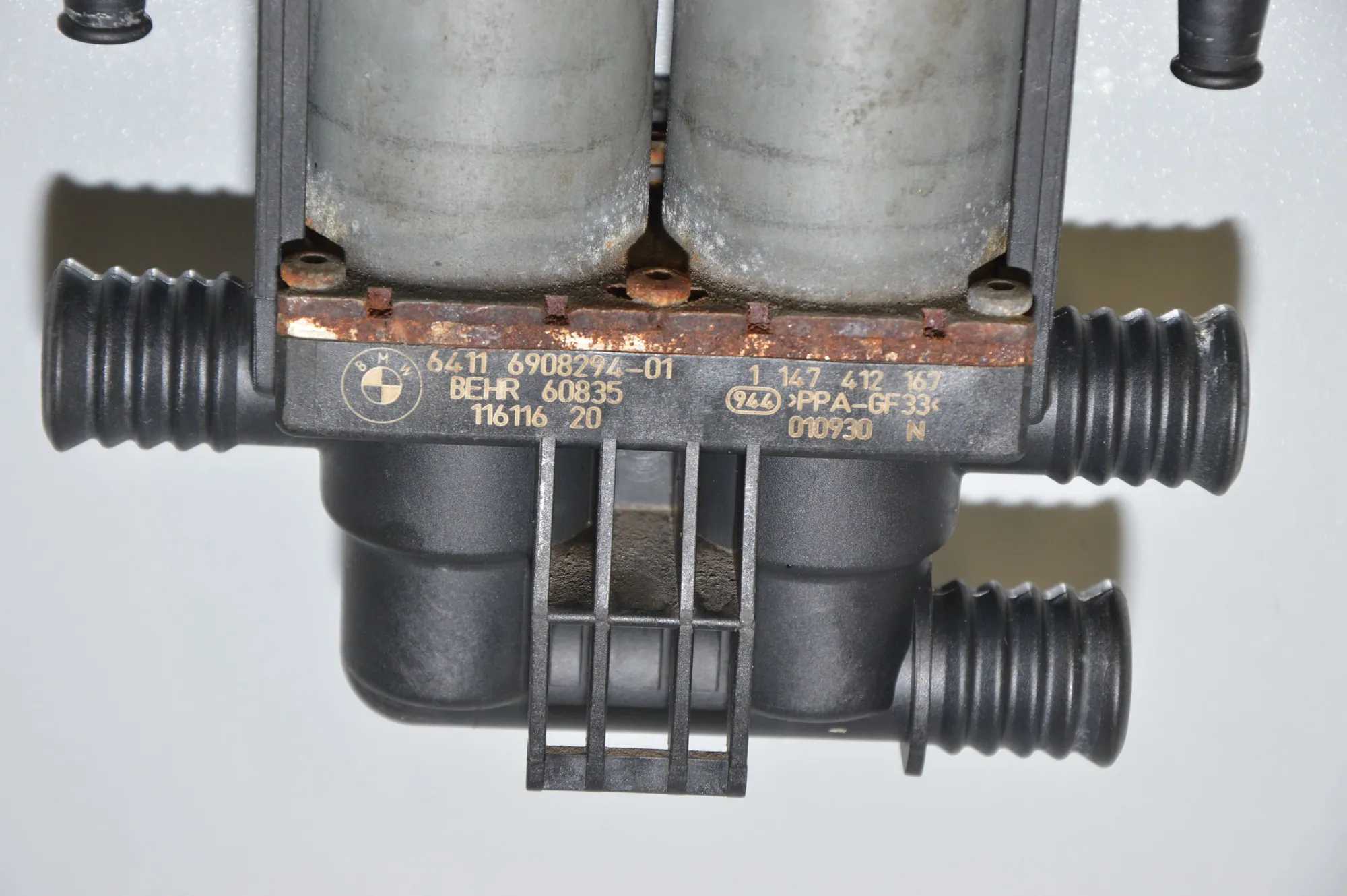 Interior Heater Flap Motor Actuator – OEM 6908294 · BMW 7 (E65, E66, E67) BMW 7 (E65, E66, E67) 730 d 2004 – 5