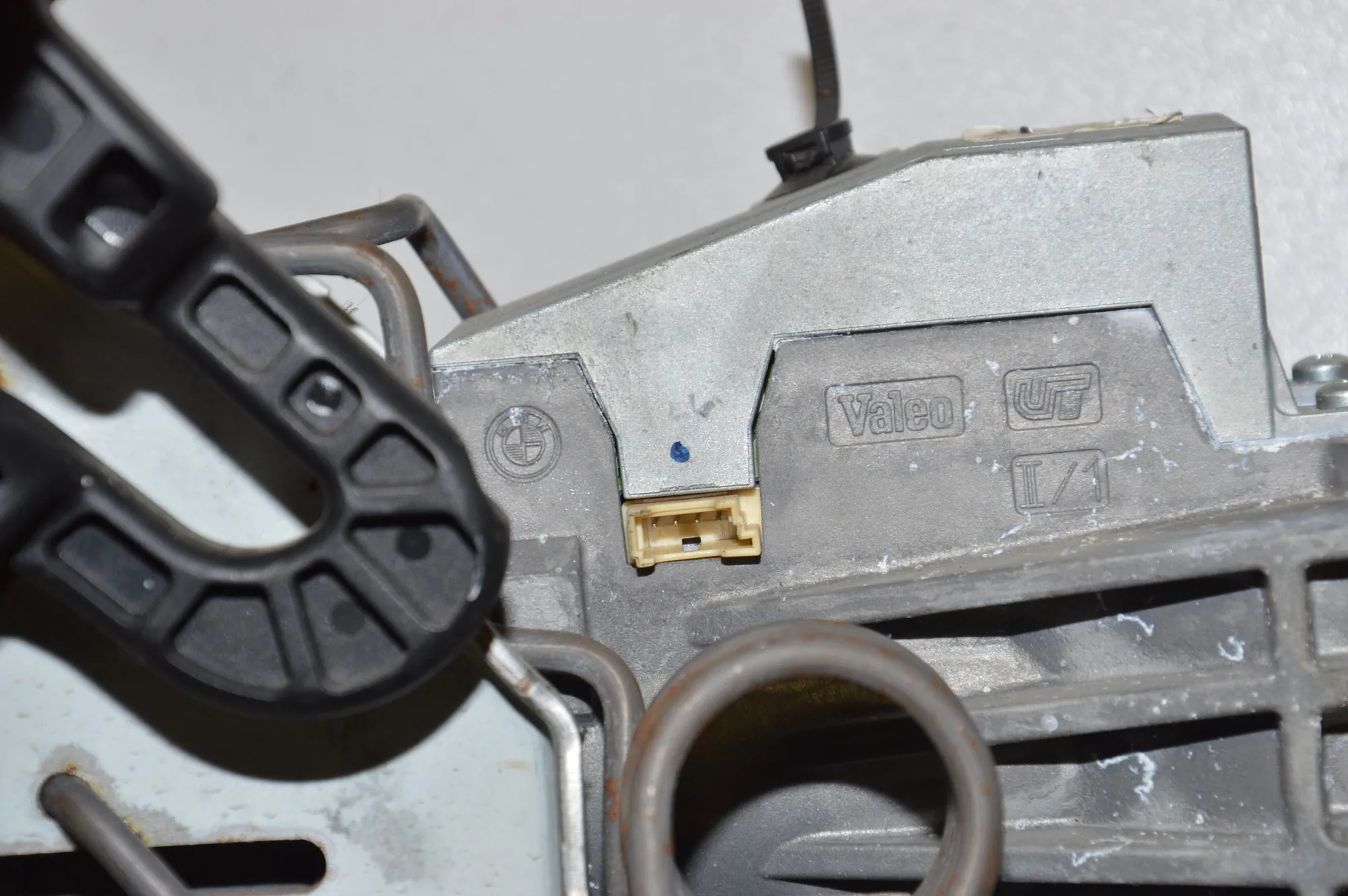 Steering Wheel Adjustment Mechanism – OEM 6786903 · BMW 5 (E60) BMW 5 (E60) 520 d 2007 – 9