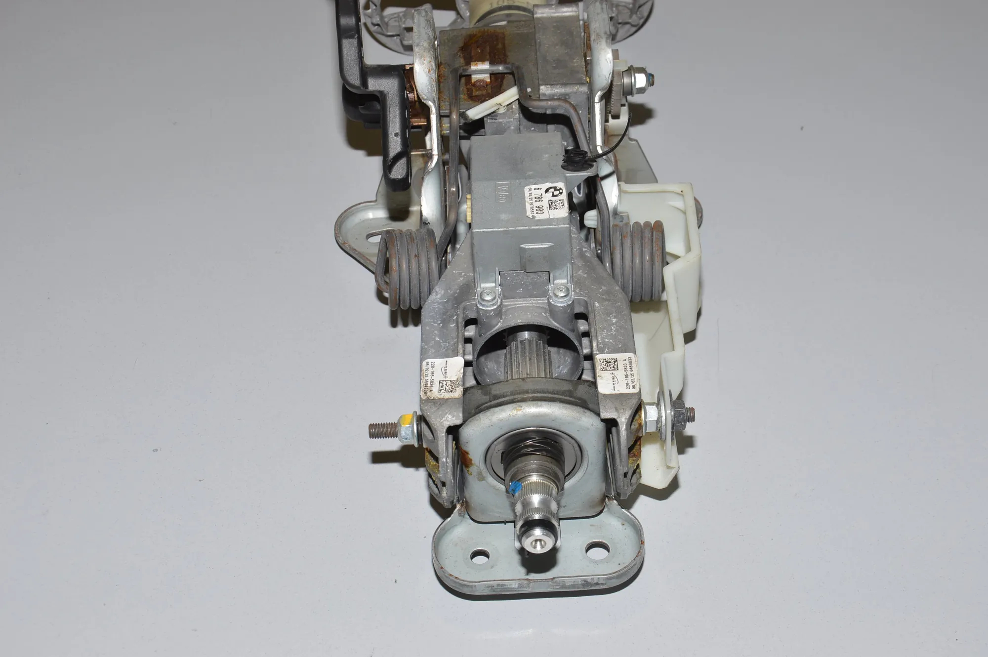 Steering Wheel Adjustment Mechanism – OEM 6786903 · BMW 5 (E60) BMW 5 (E60) 520 d 2007 – 4