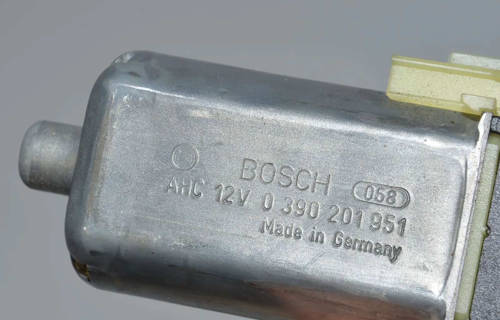 Other Control Units – OEM 8381523 · BMW 7 (E65, E66, E67) BMW 7 (E65, E66, E67) 730 d 2002 – 6