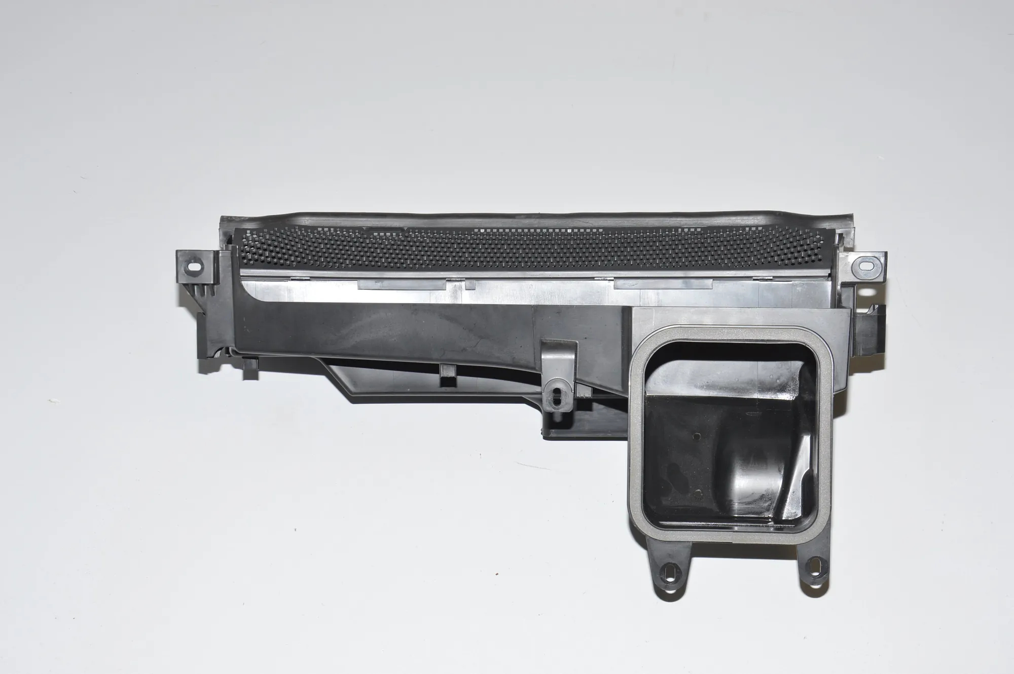 Other Body Parts – OEM 9266839 · BMW i3 (I01) Electric 2019 – 2