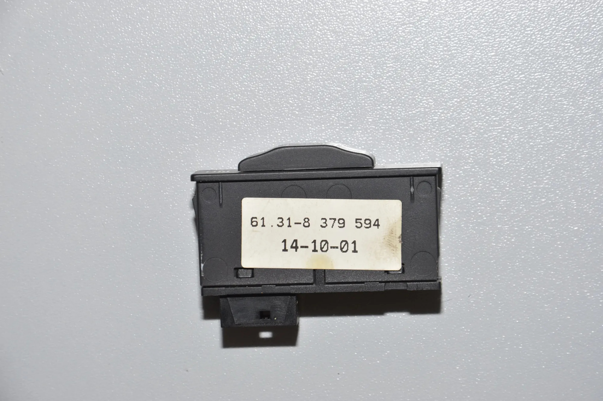 Switches – OEM 8379594 · BMW 7 (E65, E66, E67) BMW 7 (E65, E66, E67) 730 d 2002 – 5