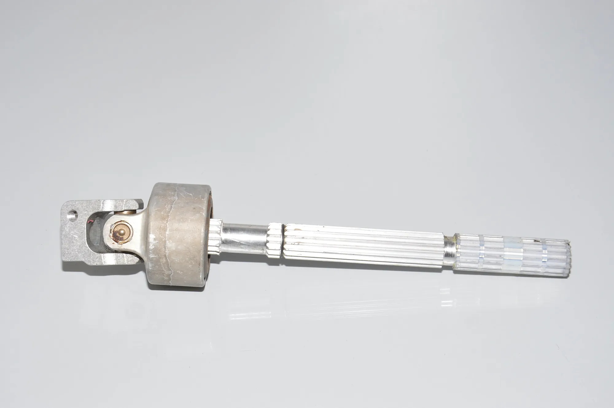 Steering Column Shaft Joint – OEM 224669 · BMW 5 (E60) BMW 5 (E60) 520 d 2005 – 2