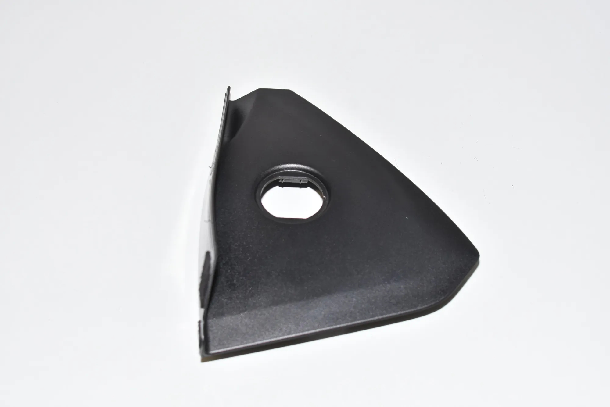 Dashboard Trim – OEM 9282993 · BMW i3 (I01) BMW i3 (I01) Hybrid 2016 – 2