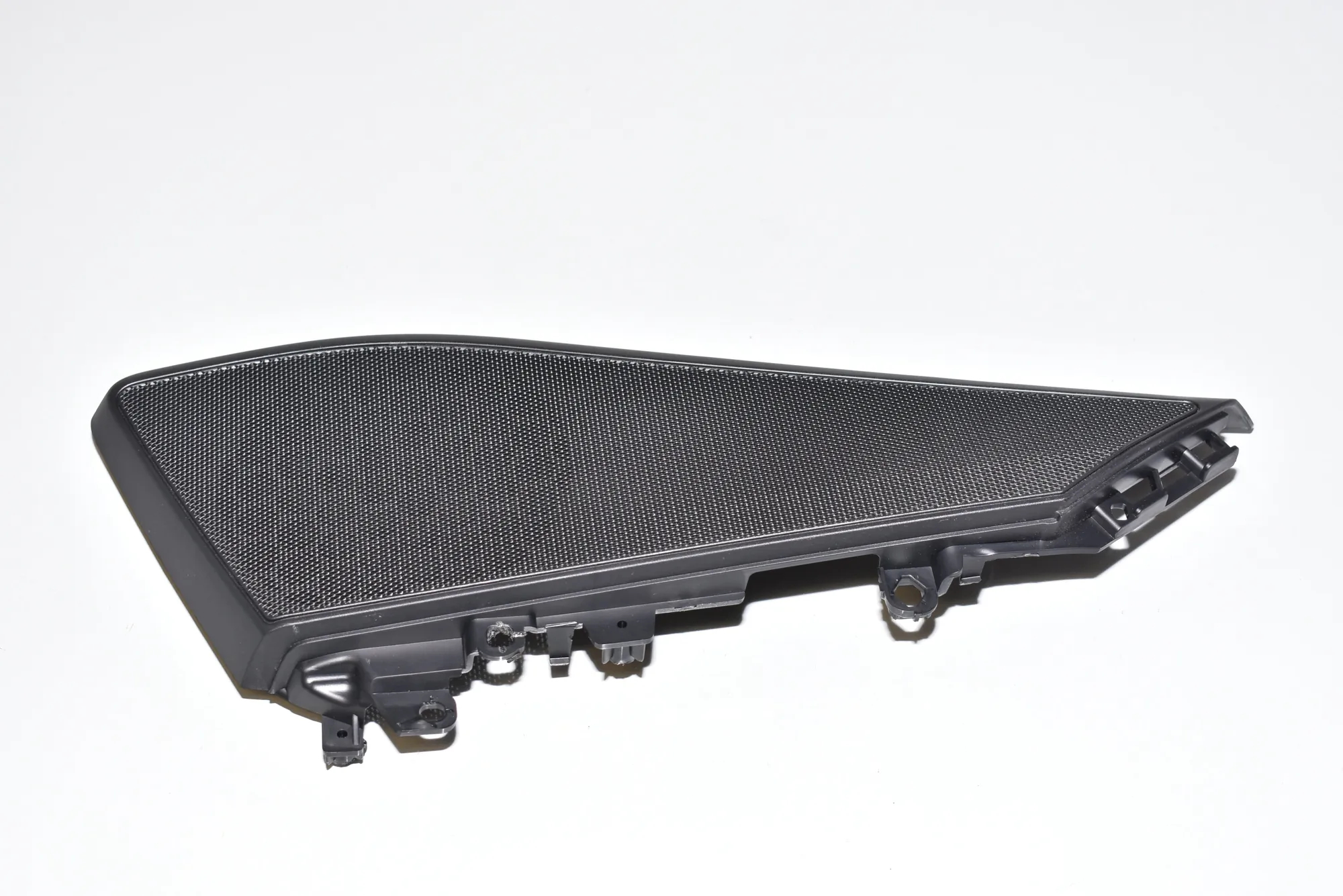 Loudspeaker Cover – OEM 7454717 · BMW X7 (G07) BMW X7 (G07) xDrive 30 d 2019 – 2
