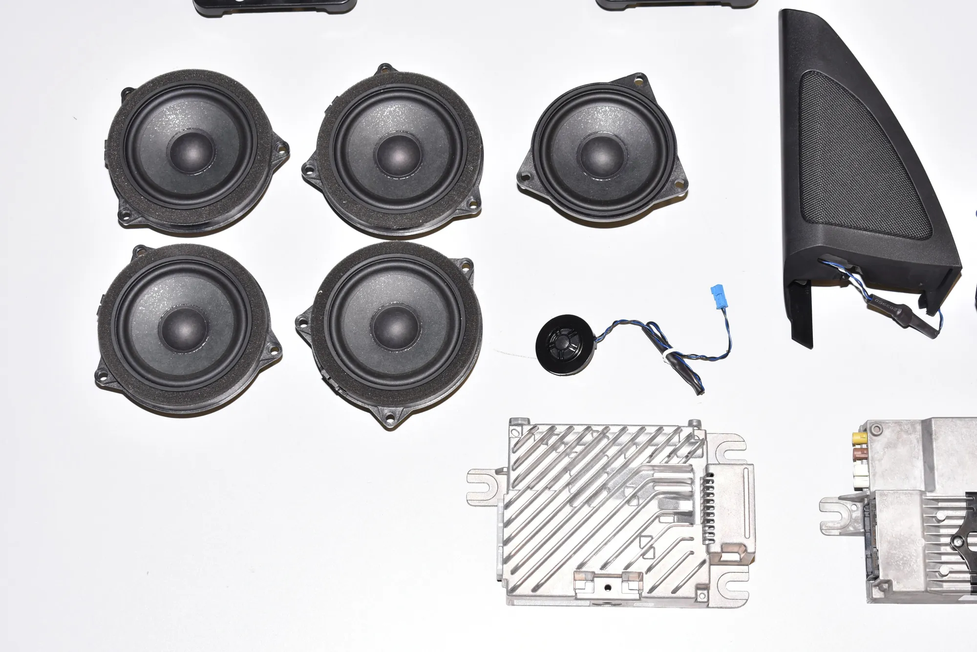 Sound Audio System Set – OEM 2622515 · BMW X7 (G07) BMW X7 (G07) xDrive 30 d 2019 – 3