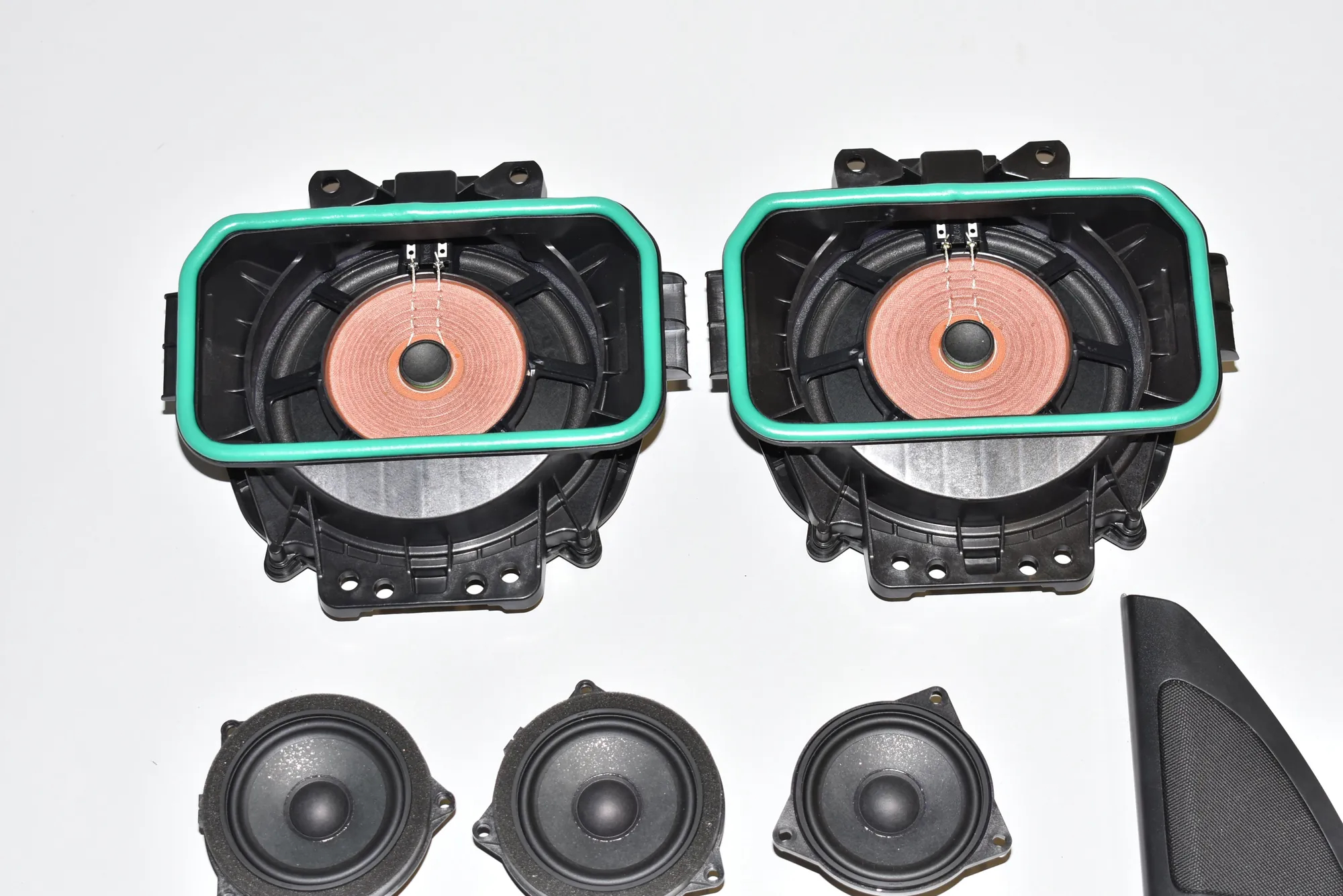 Sound Audio System Set – OEM 2622515 · BMW X7 (G07) BMW X7 (G07) xDrive 30 d 2019 – 4