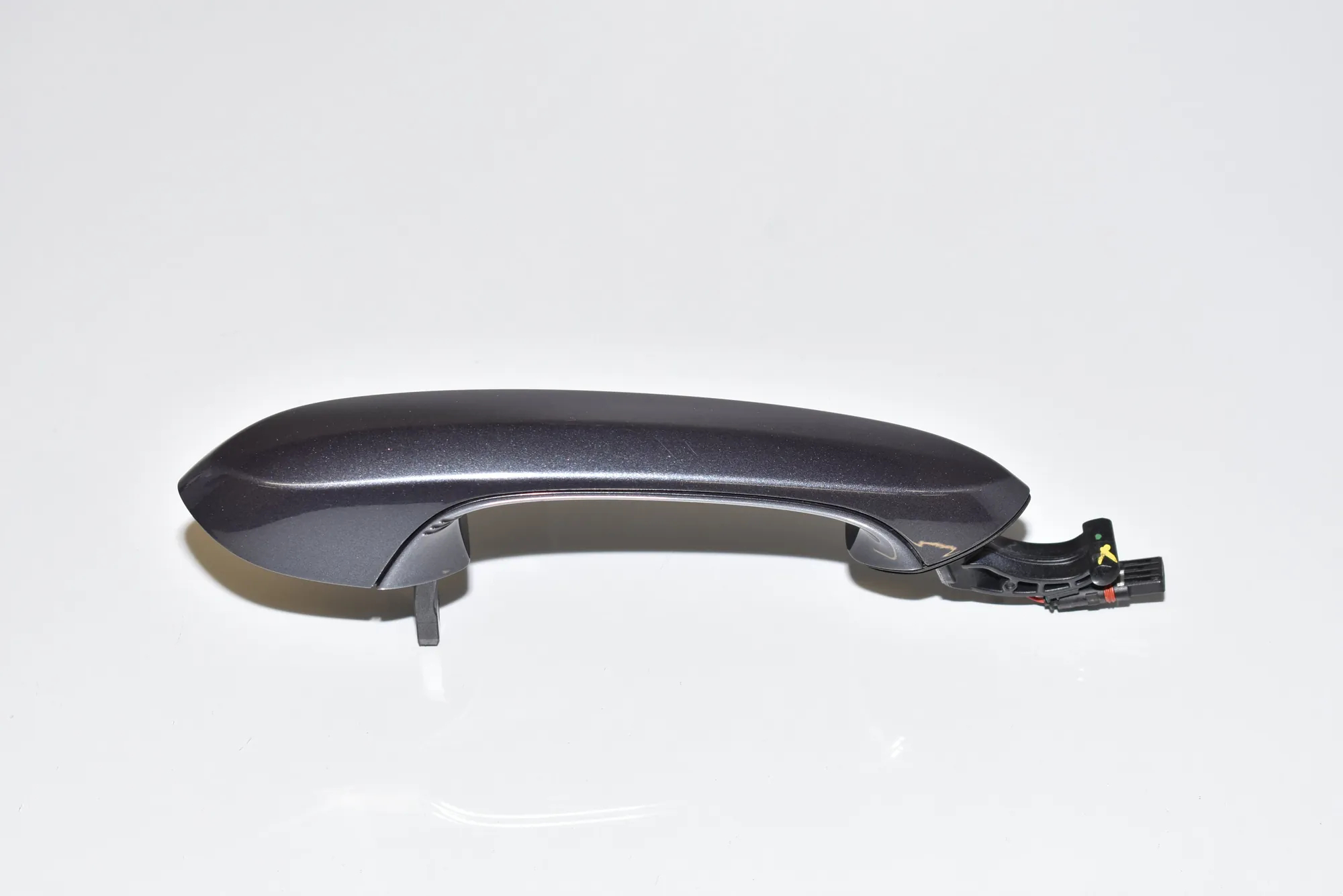 Rear Left Door Exterior Handle – OEM 8499343 · BMW X7 (G07) BMW X7 (G07) xDrive 30 d 2020 – 2