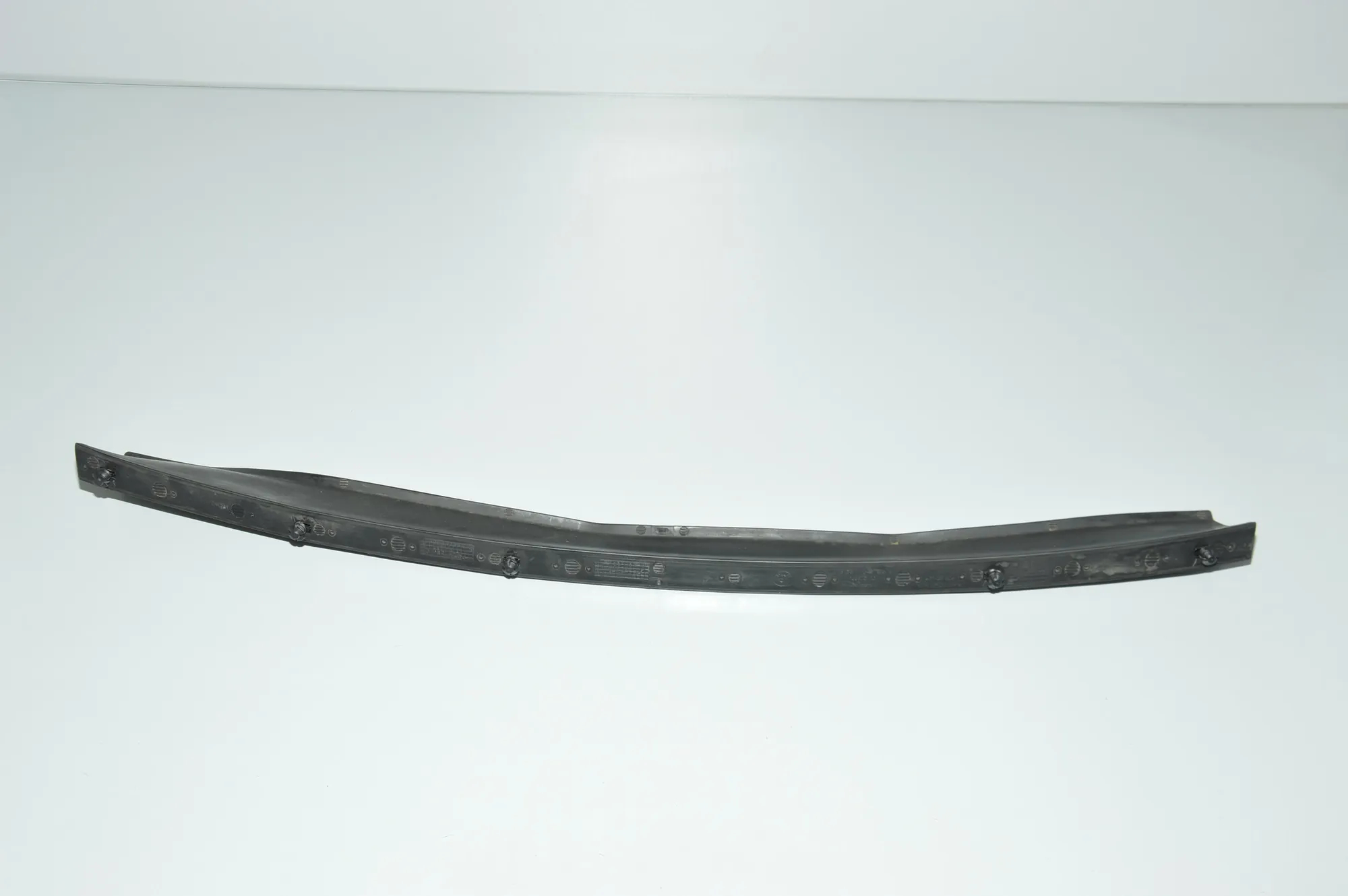 Engine Rubber Seal – OEM 7345975 · BMW i3 (I01) Electric 2019 – 3