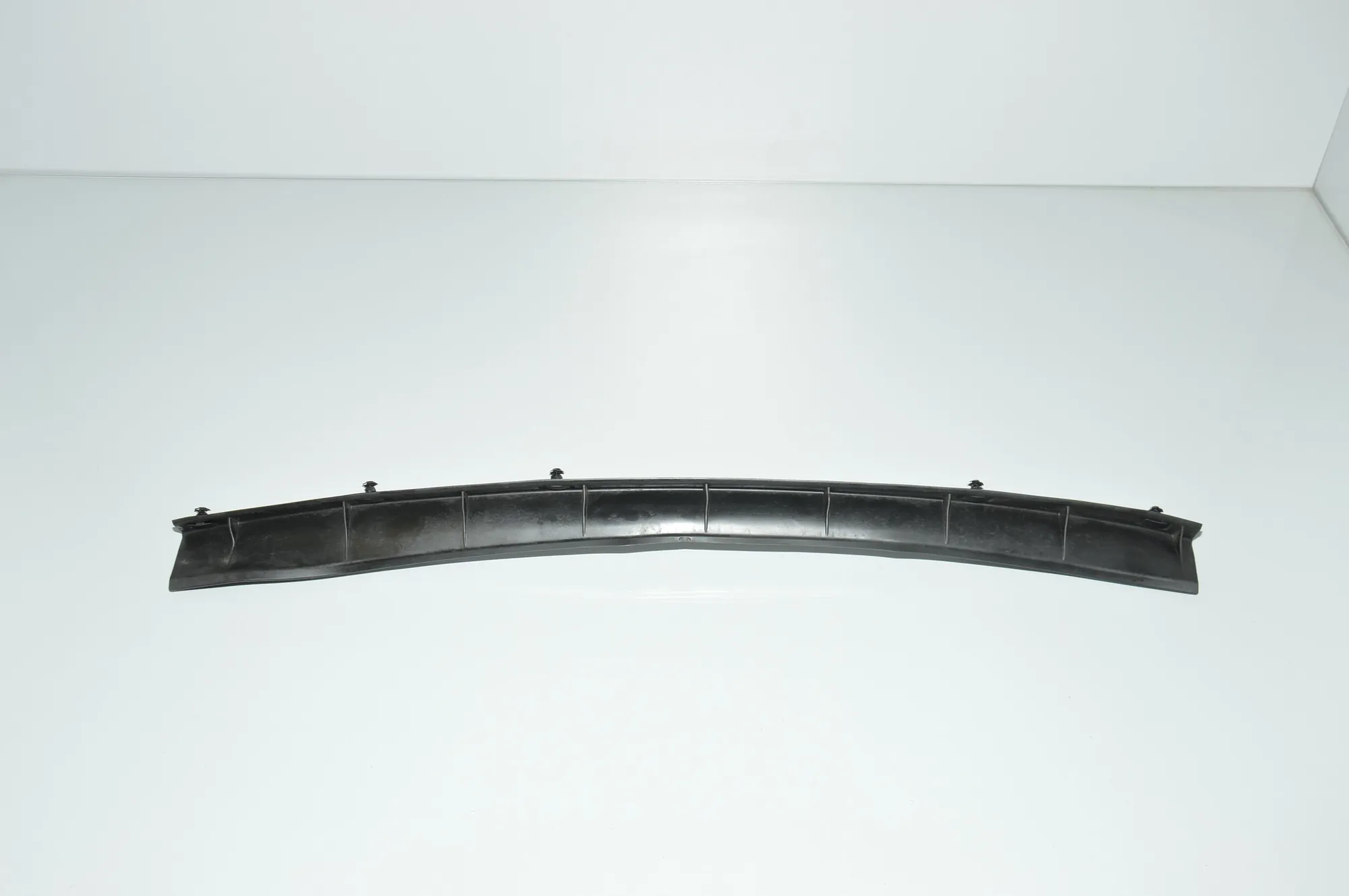 Engine Rubber Seal – OEM 7345975 · BMW i3 (I01) Electric 2019
