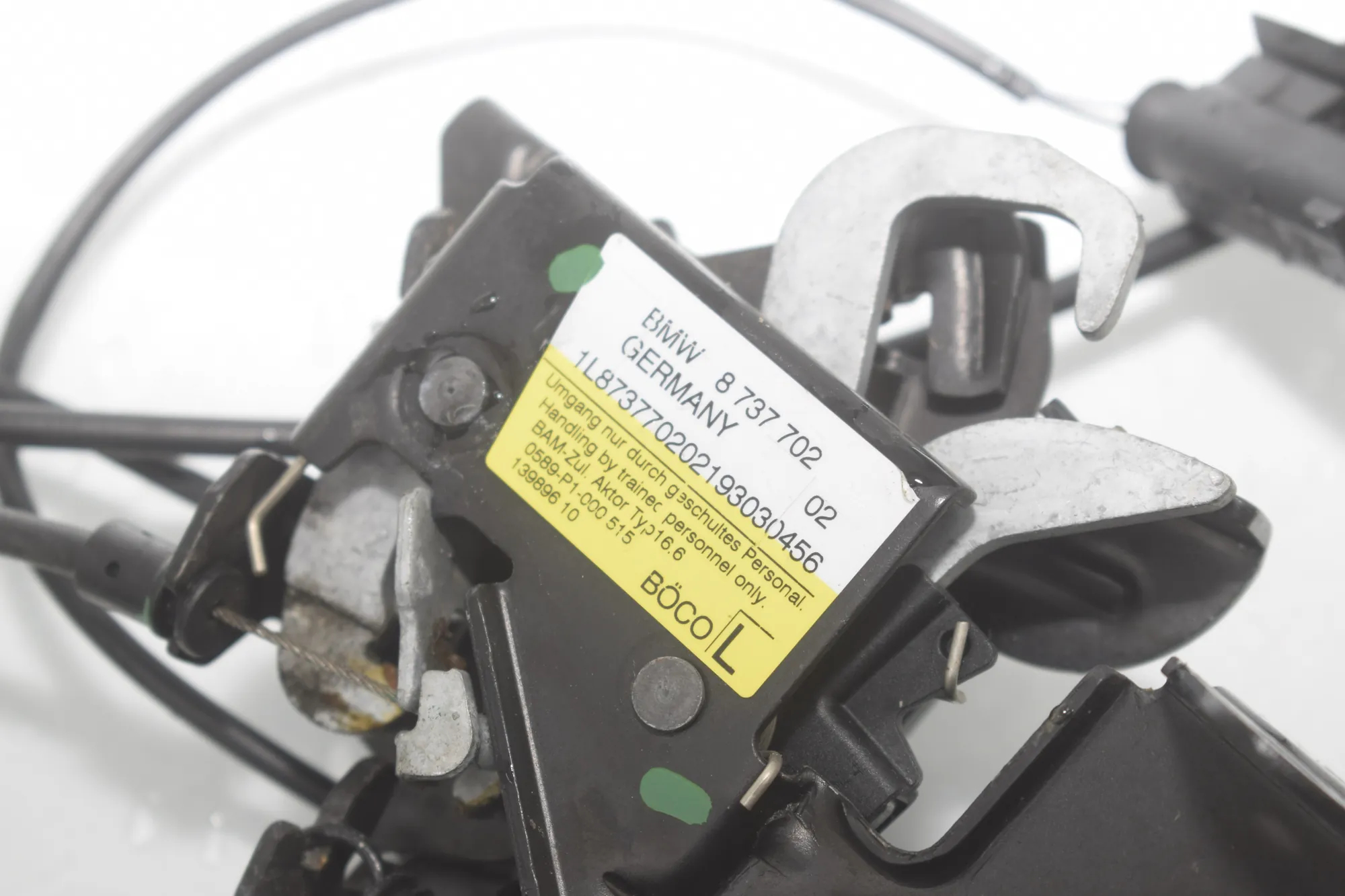 Bonnet Lock – OEM 8737702 · BMW X1 (F48) sDrive 18 d 2019 – 4
