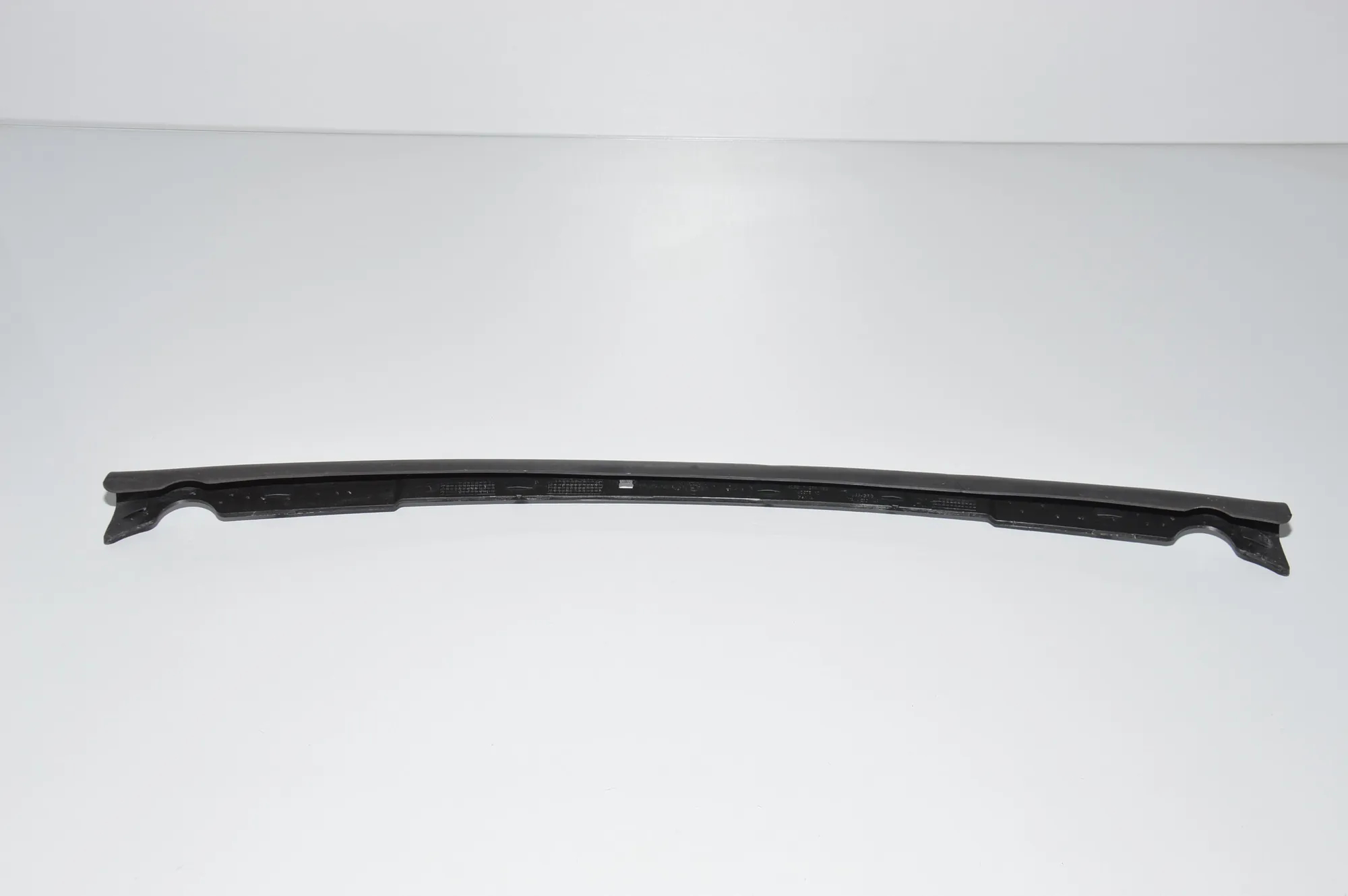 Engine Rubber Seal – OEM 7299132 · BMW i3 (I01) Electric 2019 – 4