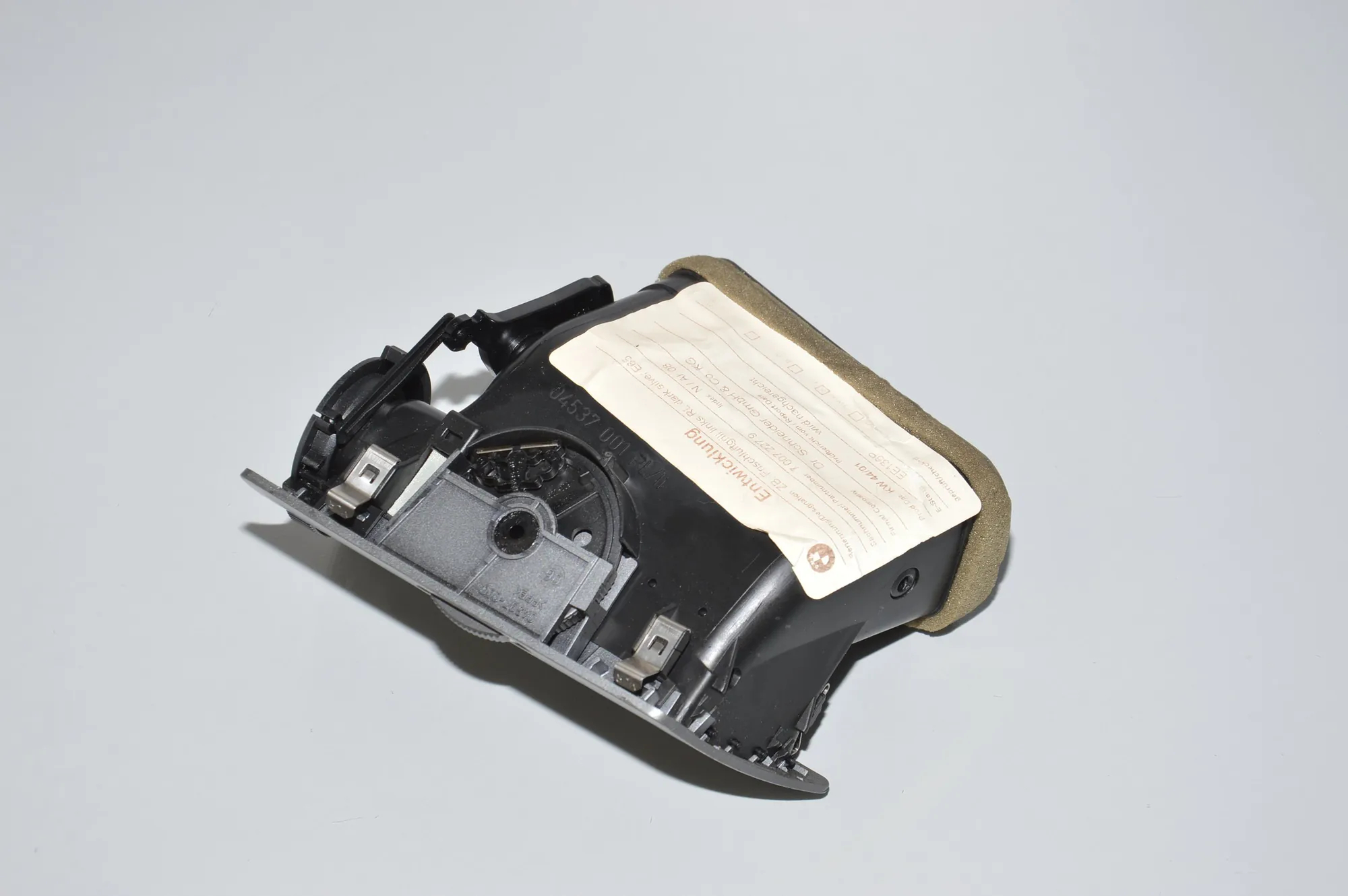Dashboard Air Vents – OEM 7007227 · BMW 7 (E65, E66, E67) BMW 7 (E65, E66, E67) 730 d 2002 – 4