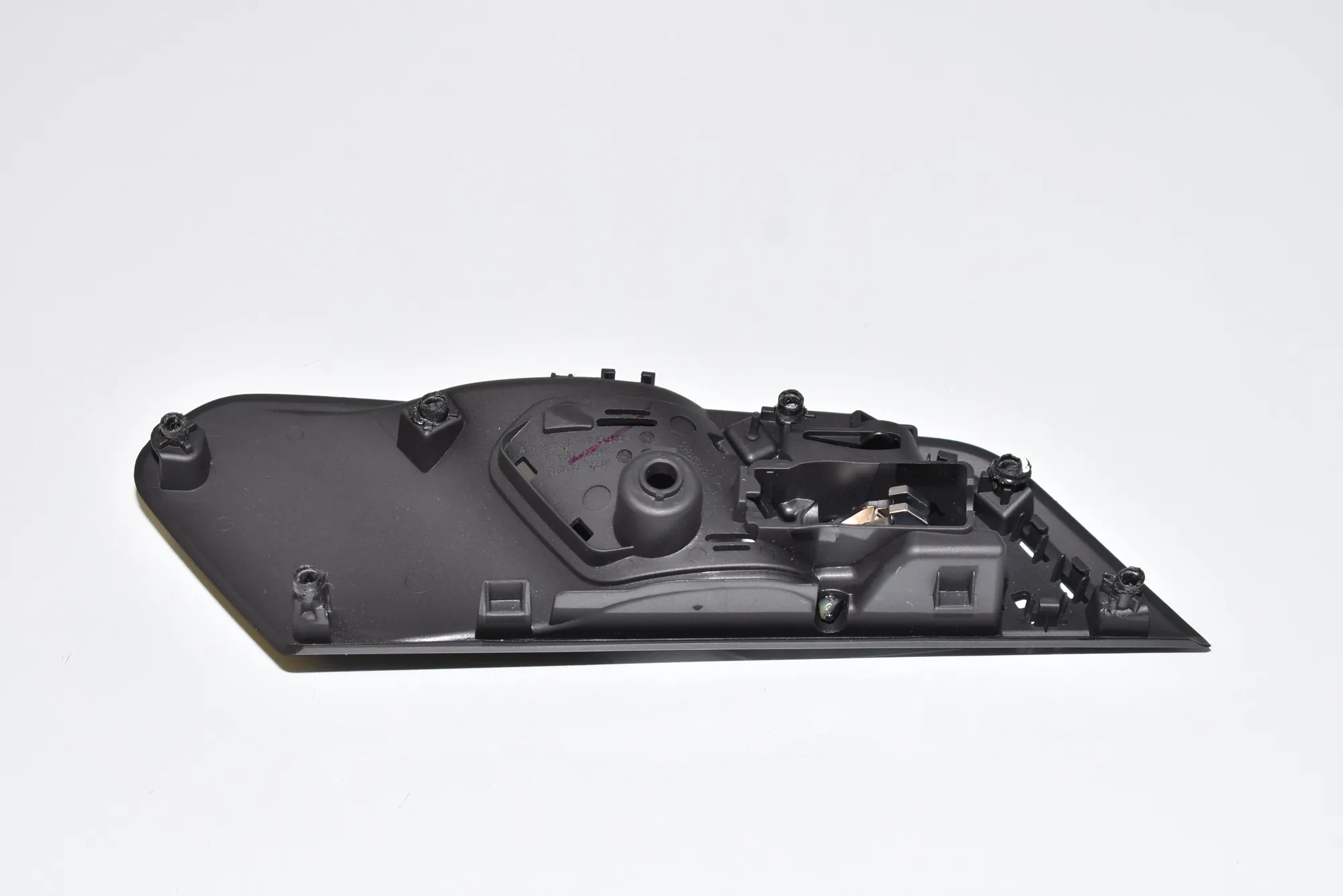 Rear Left Inner Opening Handle – OEM 7454813 · BMW X7 (G07) BMW X7 (G07) xDrive 30 d 2020 – 3