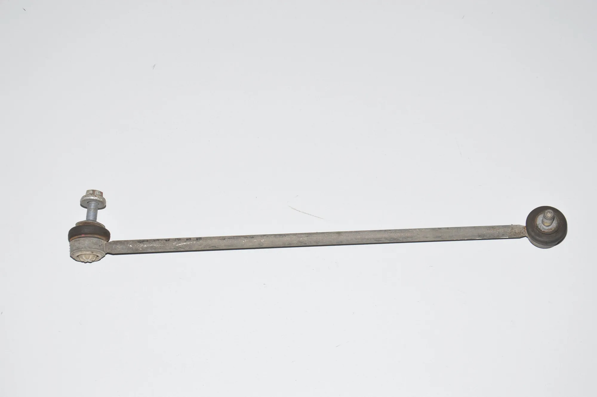 Front Left Stabilizer Link · BMW 7 (E65, E66, E67) BMW 7 (E65, E66, E67) 730 Ld 2005
