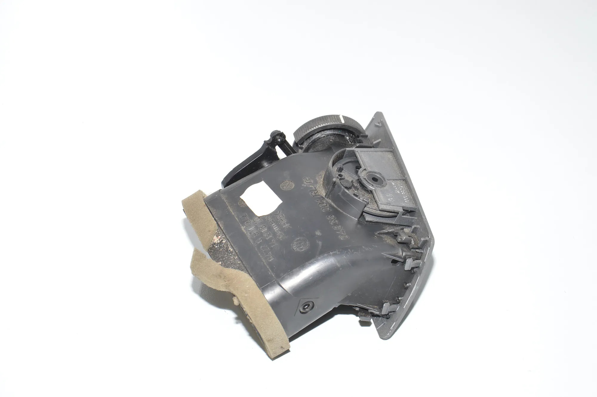Dashboard Air Vents – OEM 6911242 · BMW 7 (E65, E66, E67) BMW 7 (E65, E66, E67) 730 Ld 2005 – 4
