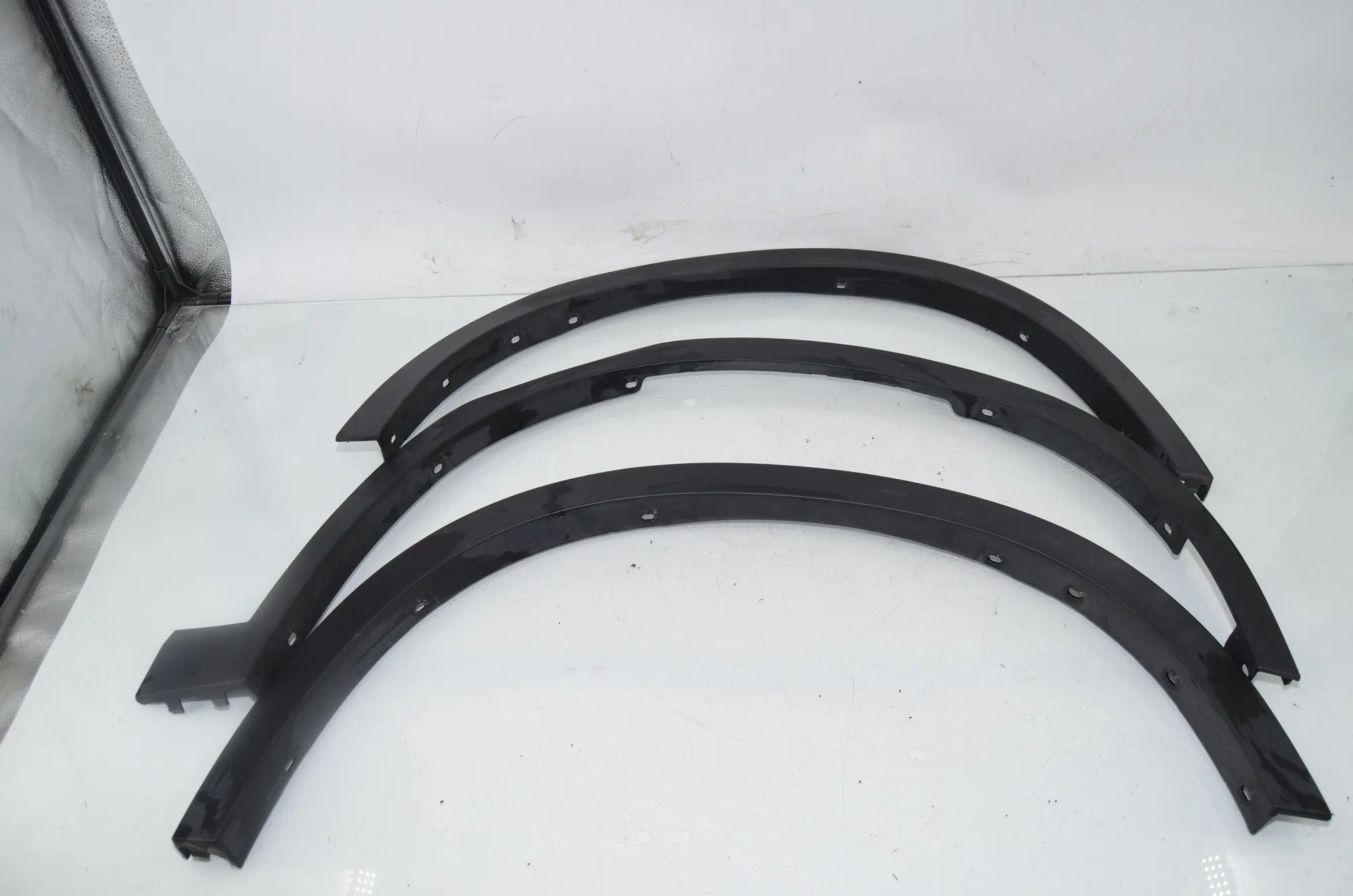 Rear Left Fender Arch Trim – OEM 7332339 · BMW X1 (F48) sDrive 18 d 2019 – 2
