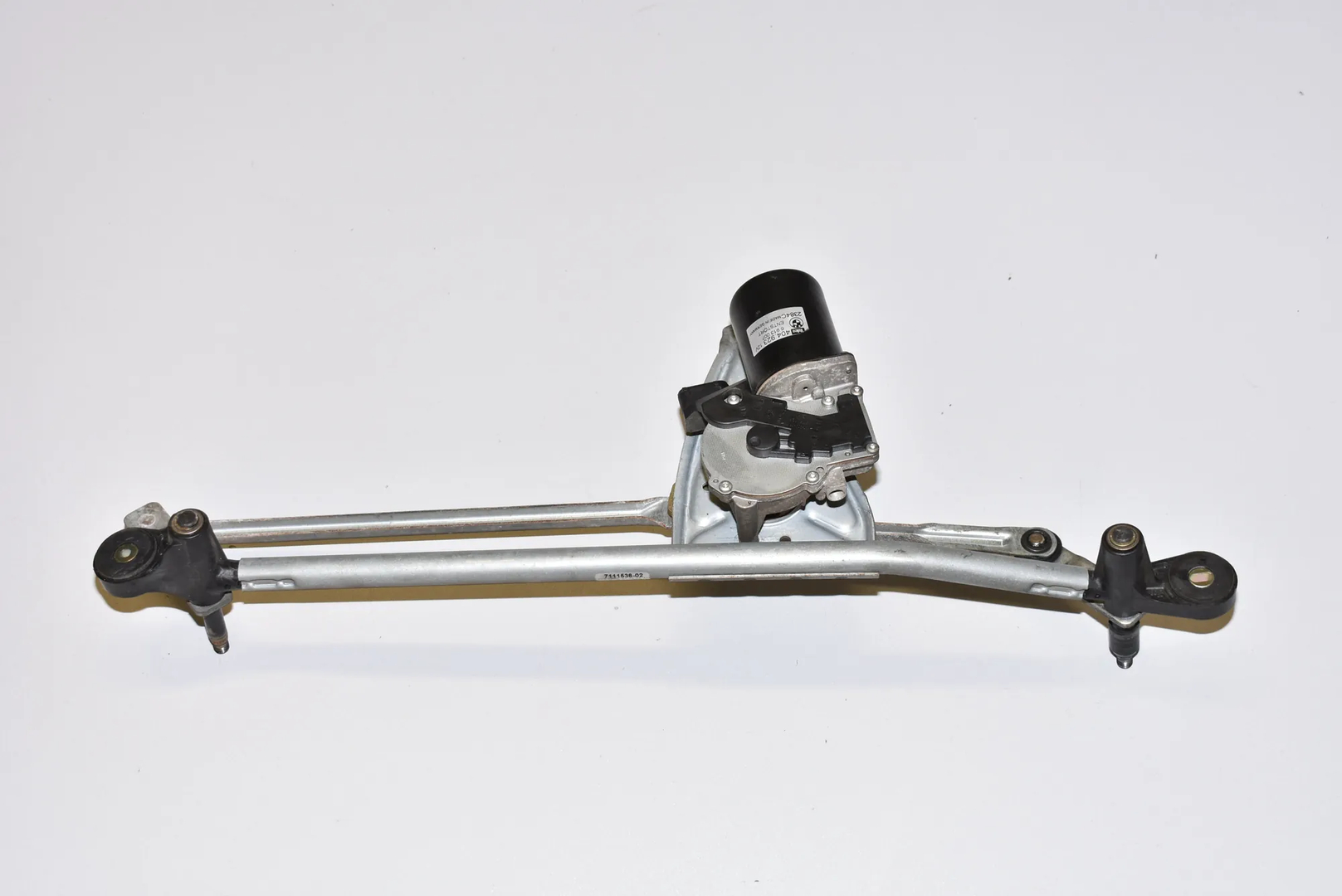 Front Windshield Wiper Mechanism – OEM 6913007 · BMW X5 (E53) 3.0 d 2005 – 2