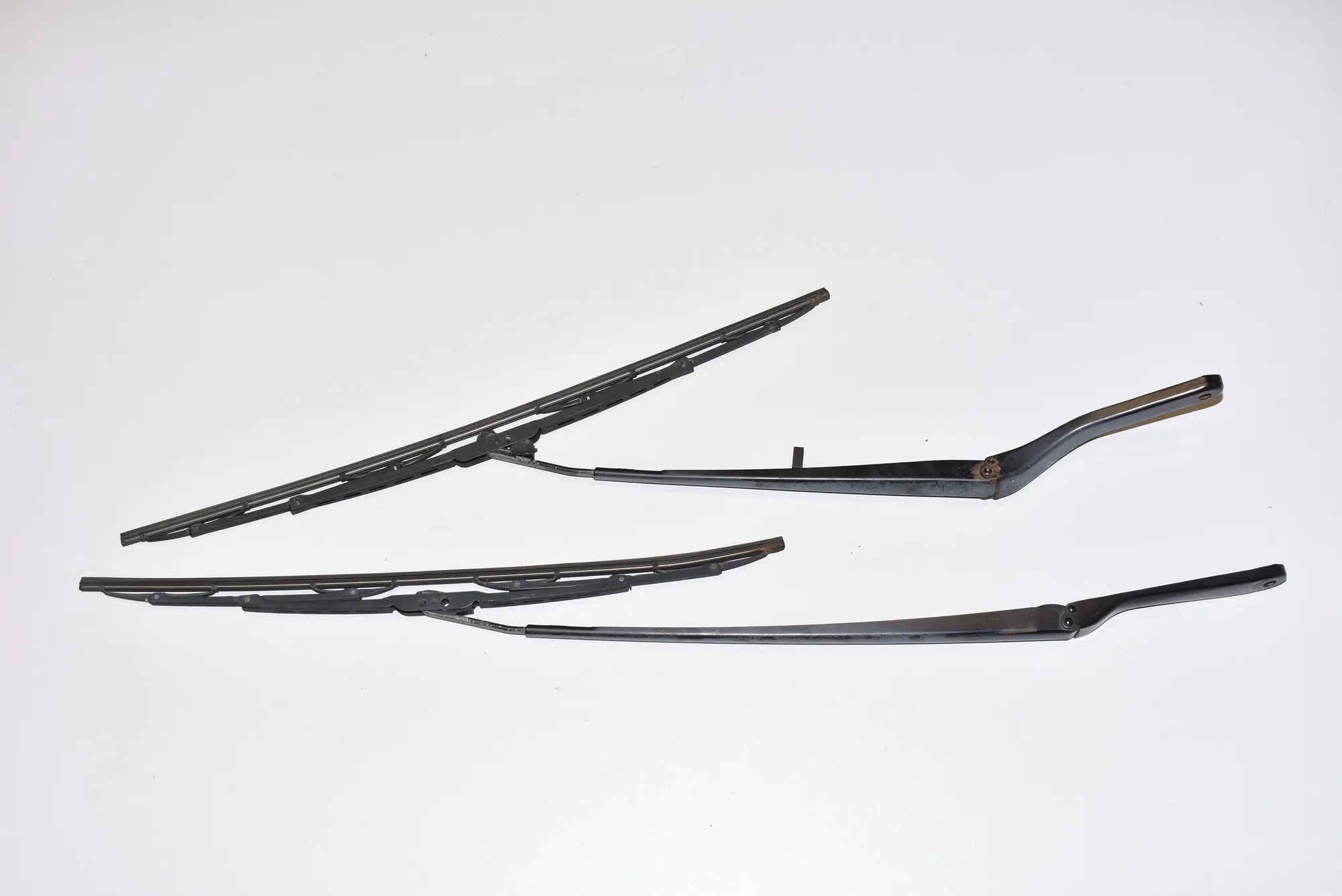 Front Wiper Arms – OEM 7075612 · BMW X5 (E53) 3.0 d 2005 – 2