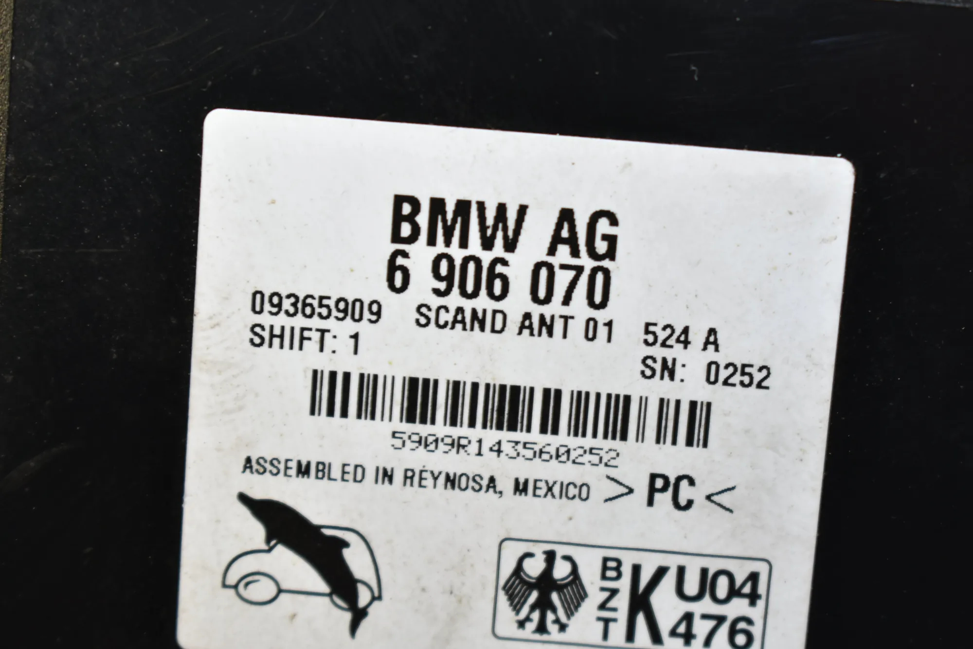 Antenna – OEM 6906070 · BMW X5 (E53) 3.0 d 2005 – 3