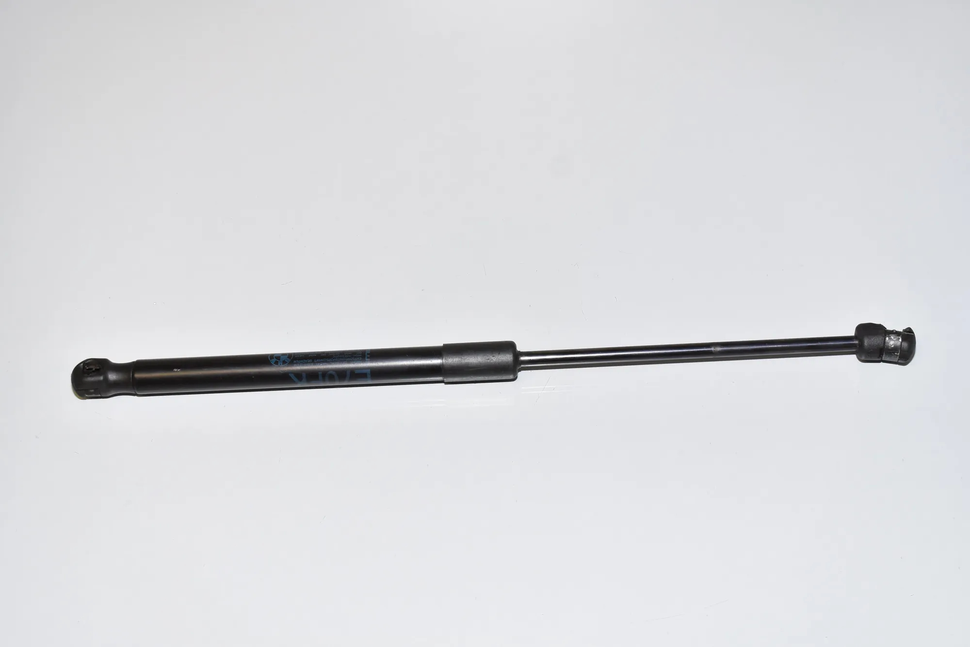 Front Left Bonnet Strut – OEM 7148346 · BMW X5 (E70) BMW X5 (E70) 3.0 d 2008