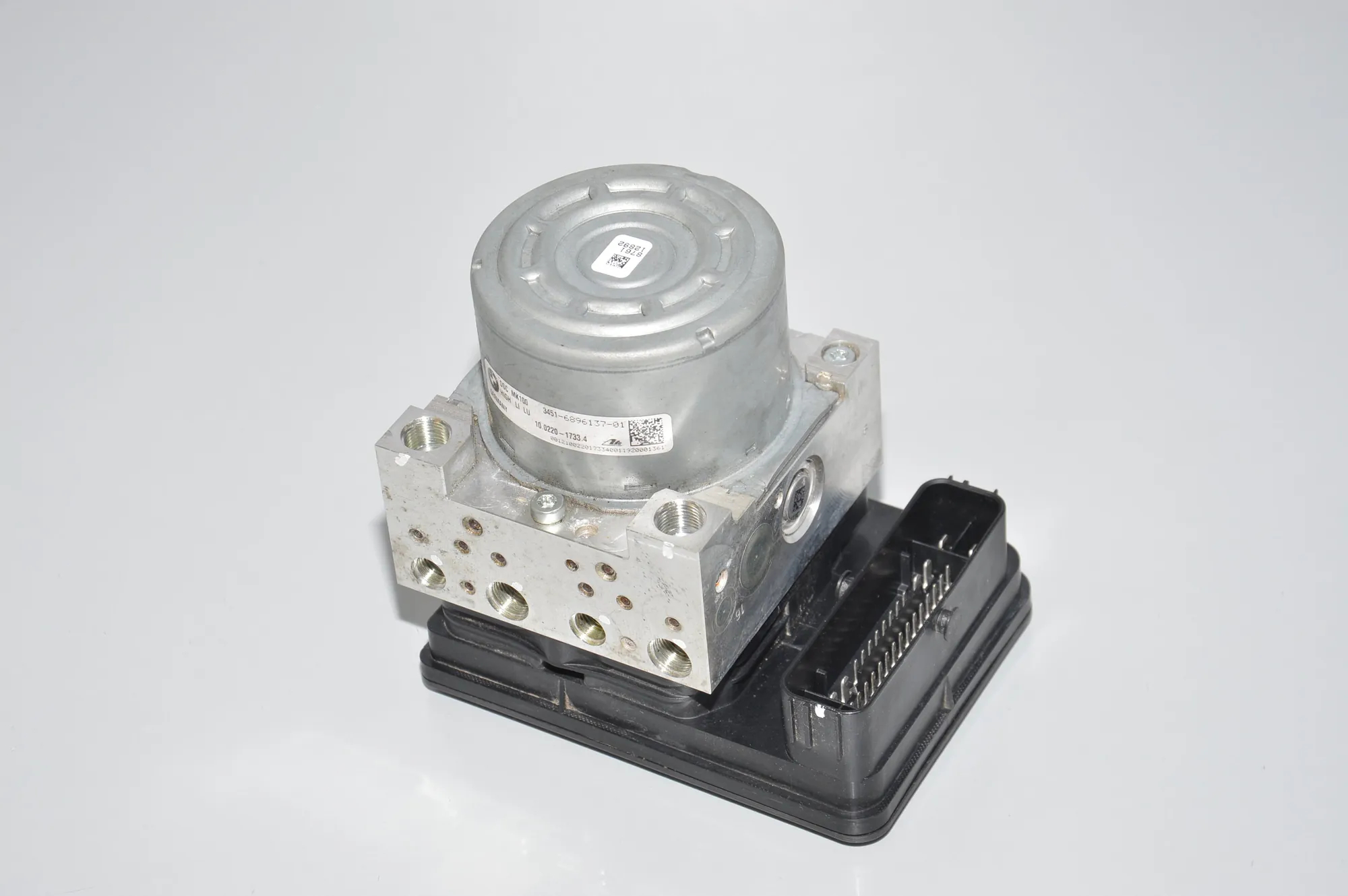 ABS Pump – OEM 6896137 · BMW i3 (I01) Electric 2019 – 2