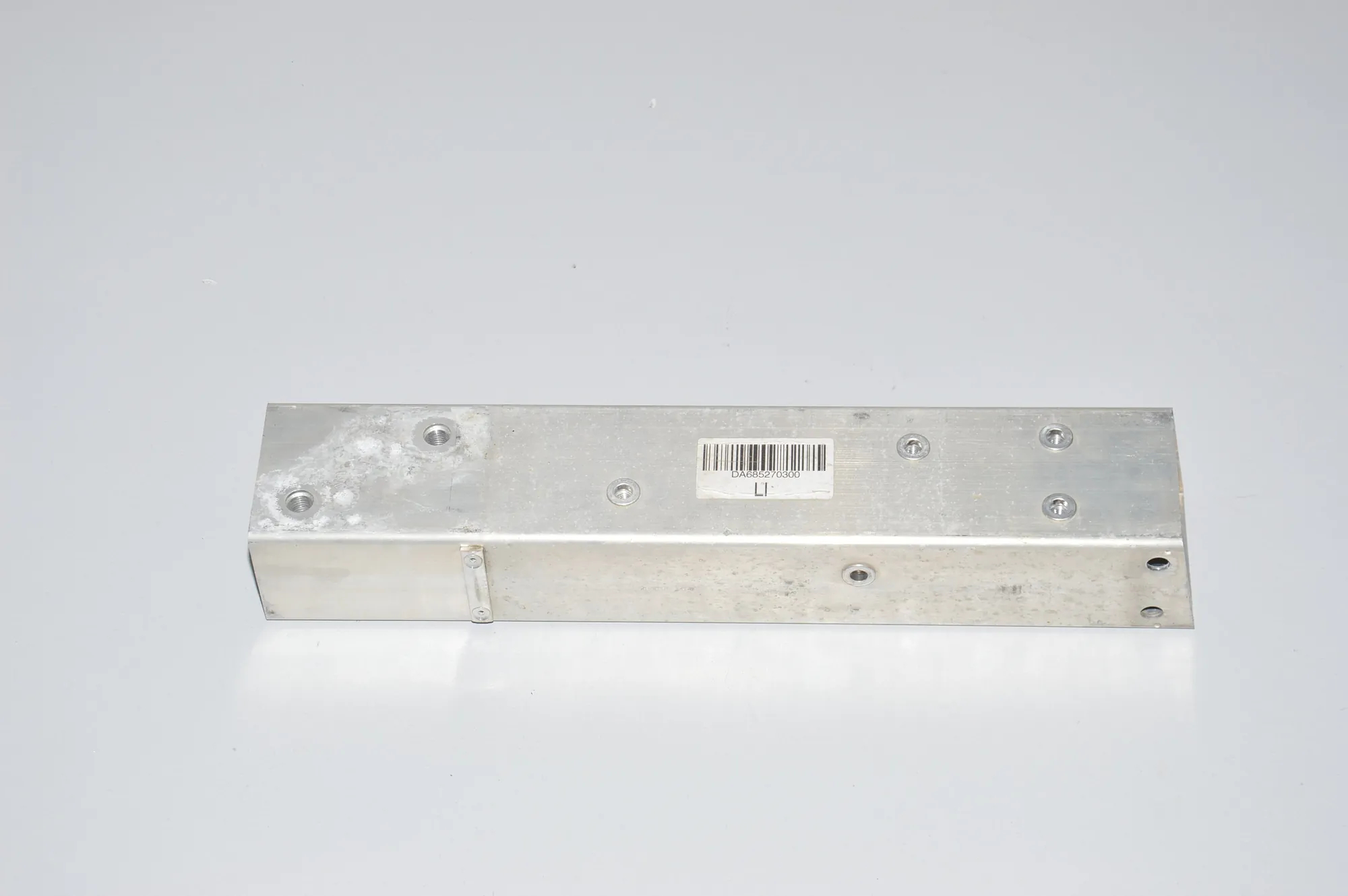 Rear Left Bumper Bracket – OEM 6852703 · BMW i3 (I01) Electric 2019 – 3