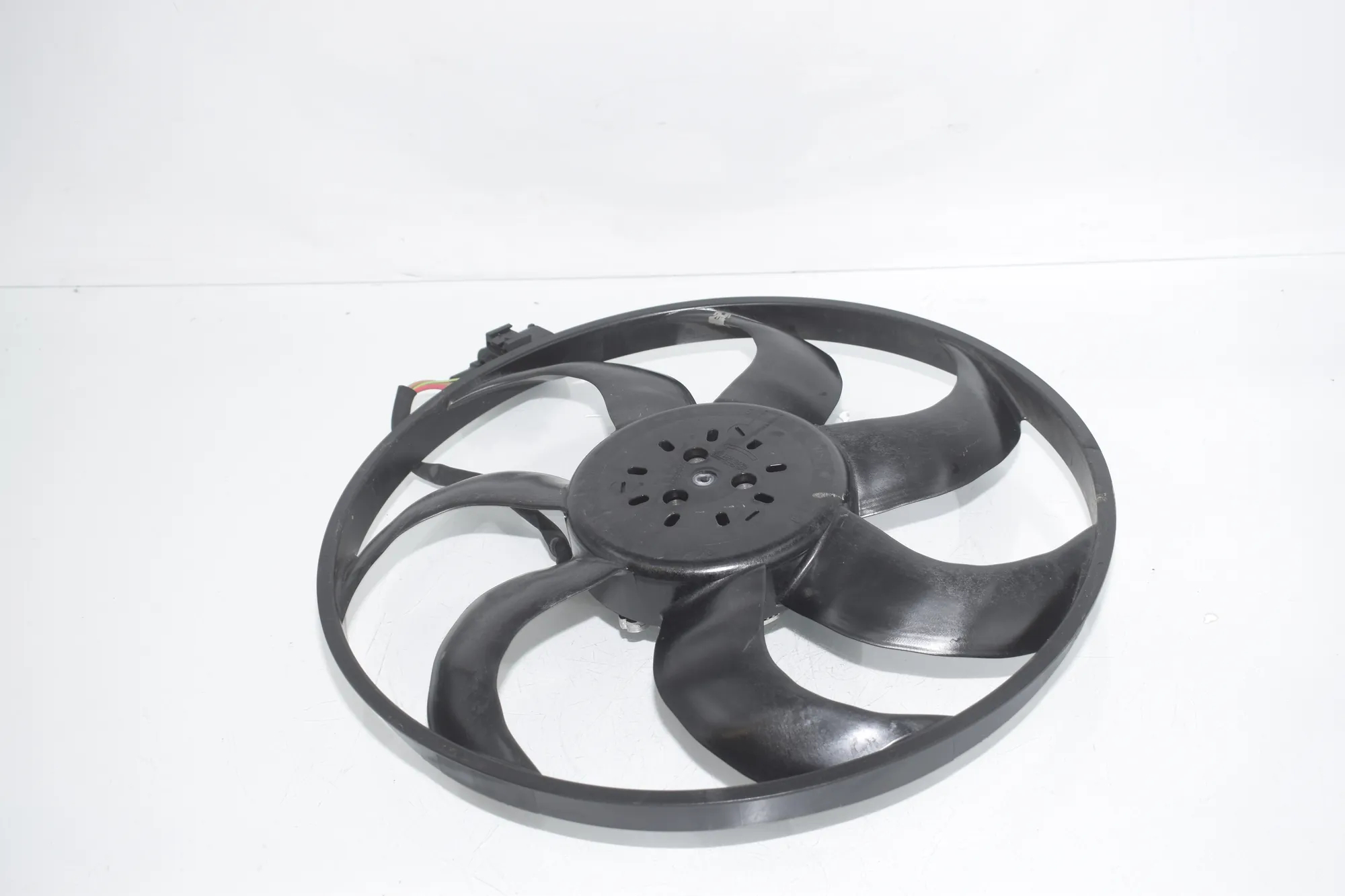 A/C Air Condition Fan – OEM 7636070 · BMW X1 (F48) sDrive 18 d 2019 – 2
