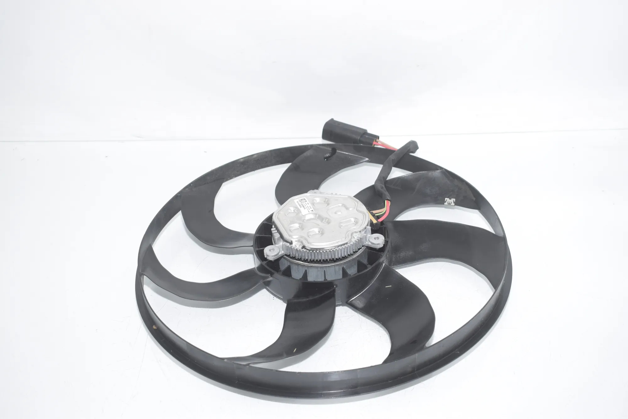 A/C Air Condition Fan – OEM 7636070 · BMW X1 (F48) sDrive 18 d 2019