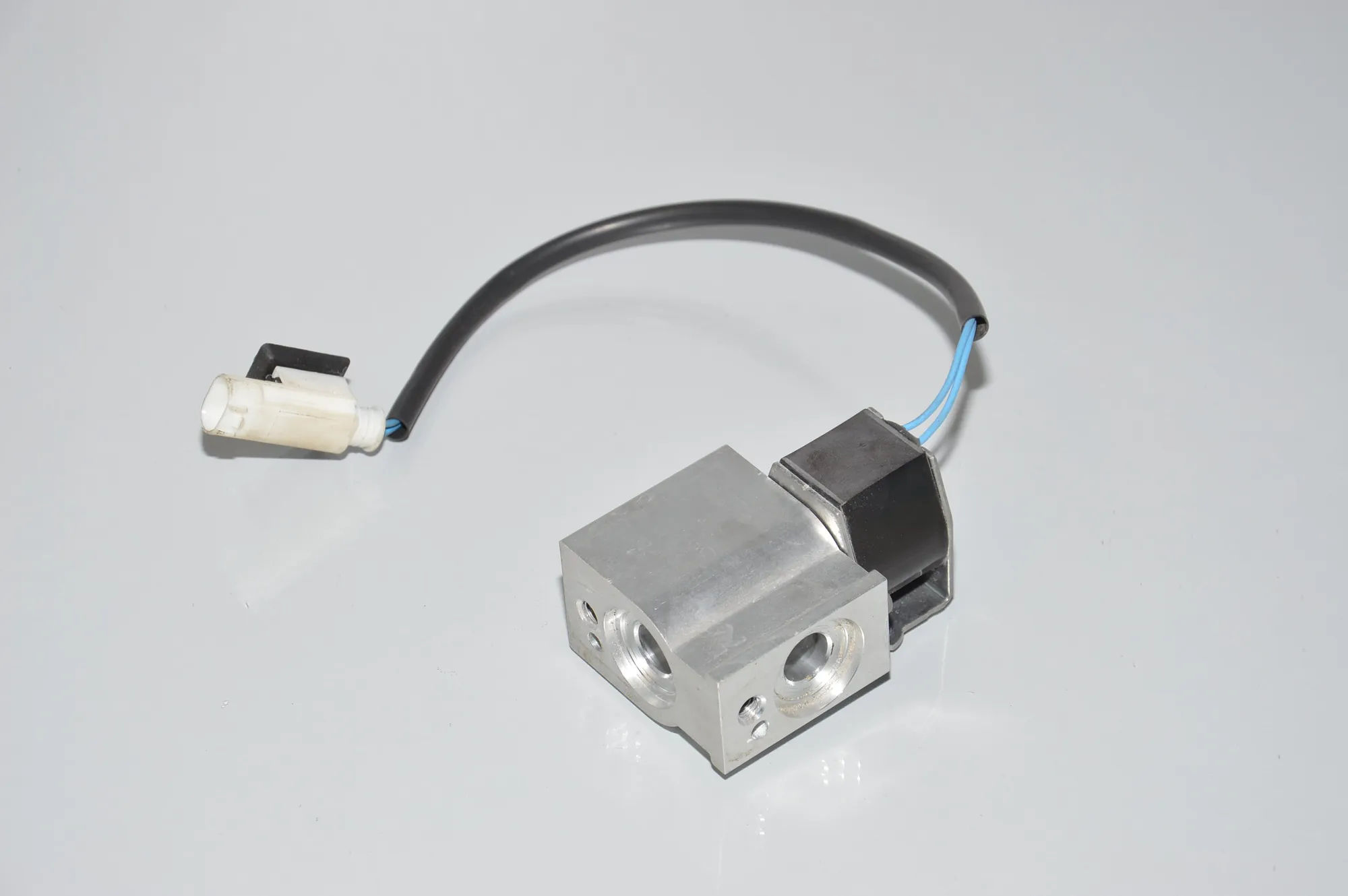 Other Control Units – OEM 9292570 · BMW i3 (I01) Electric 2019 – 4