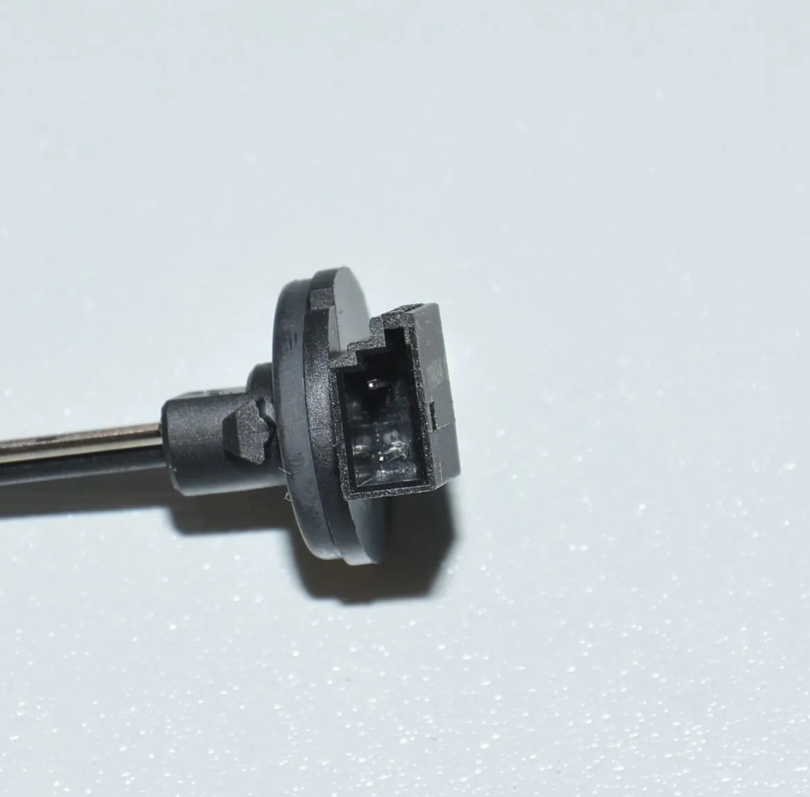 Temperature Sensor – OEM 6915391 · BMW i3 (I01) Electric 2019 – 4