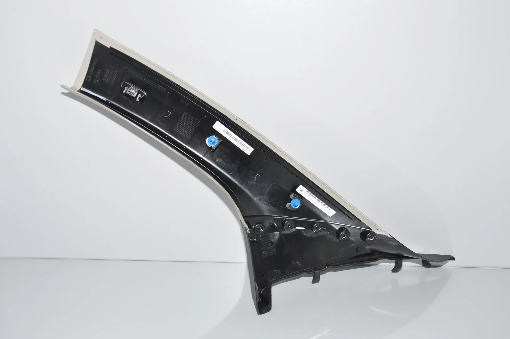Front Right A Pillar Trim – OEM 7275668 · BMW i3 (I01) Electric 2019 – 5