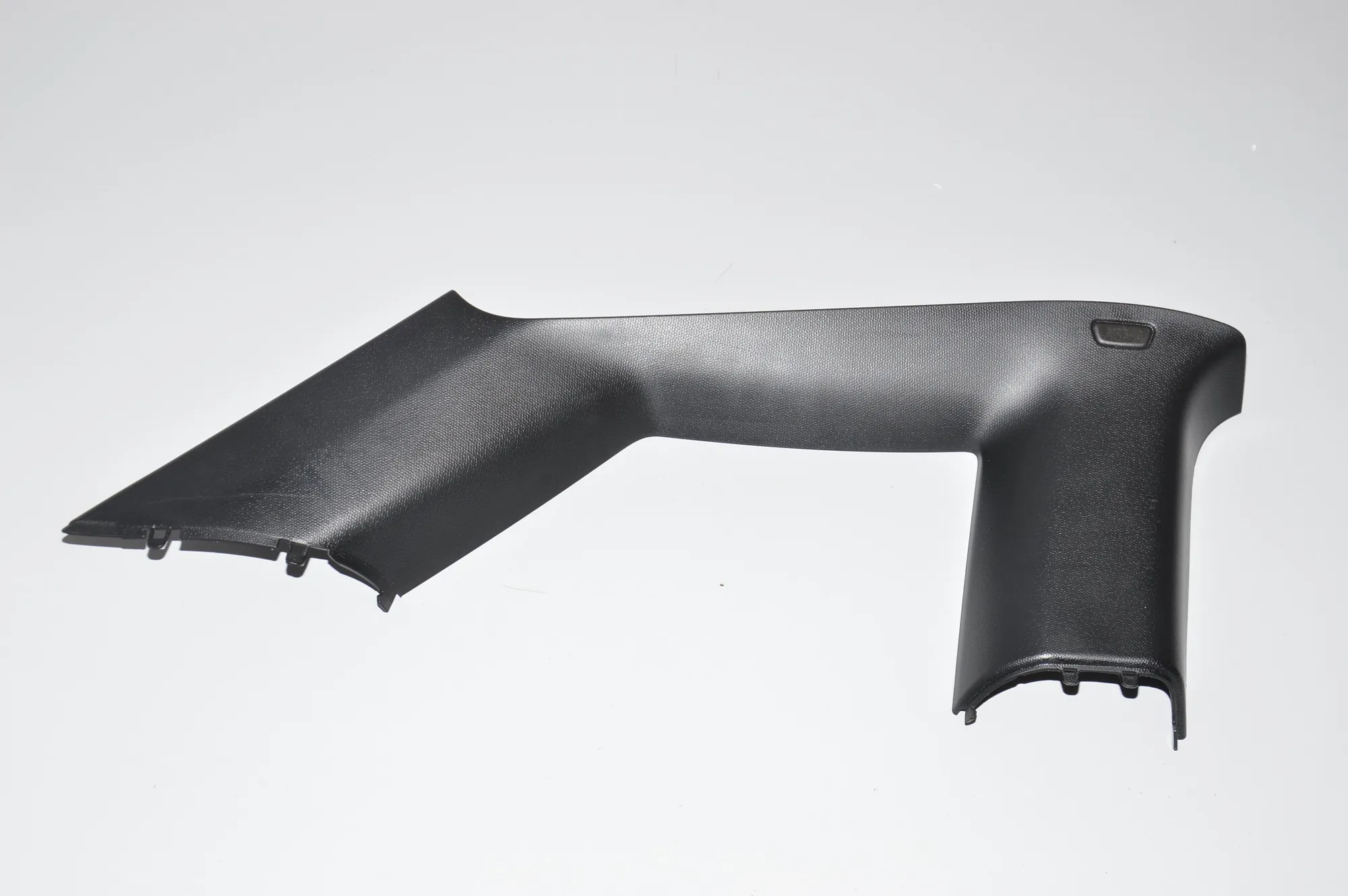Rear Left Pillar Trim – OEM 7275669 · BMW i3 (I01) Electric 2019