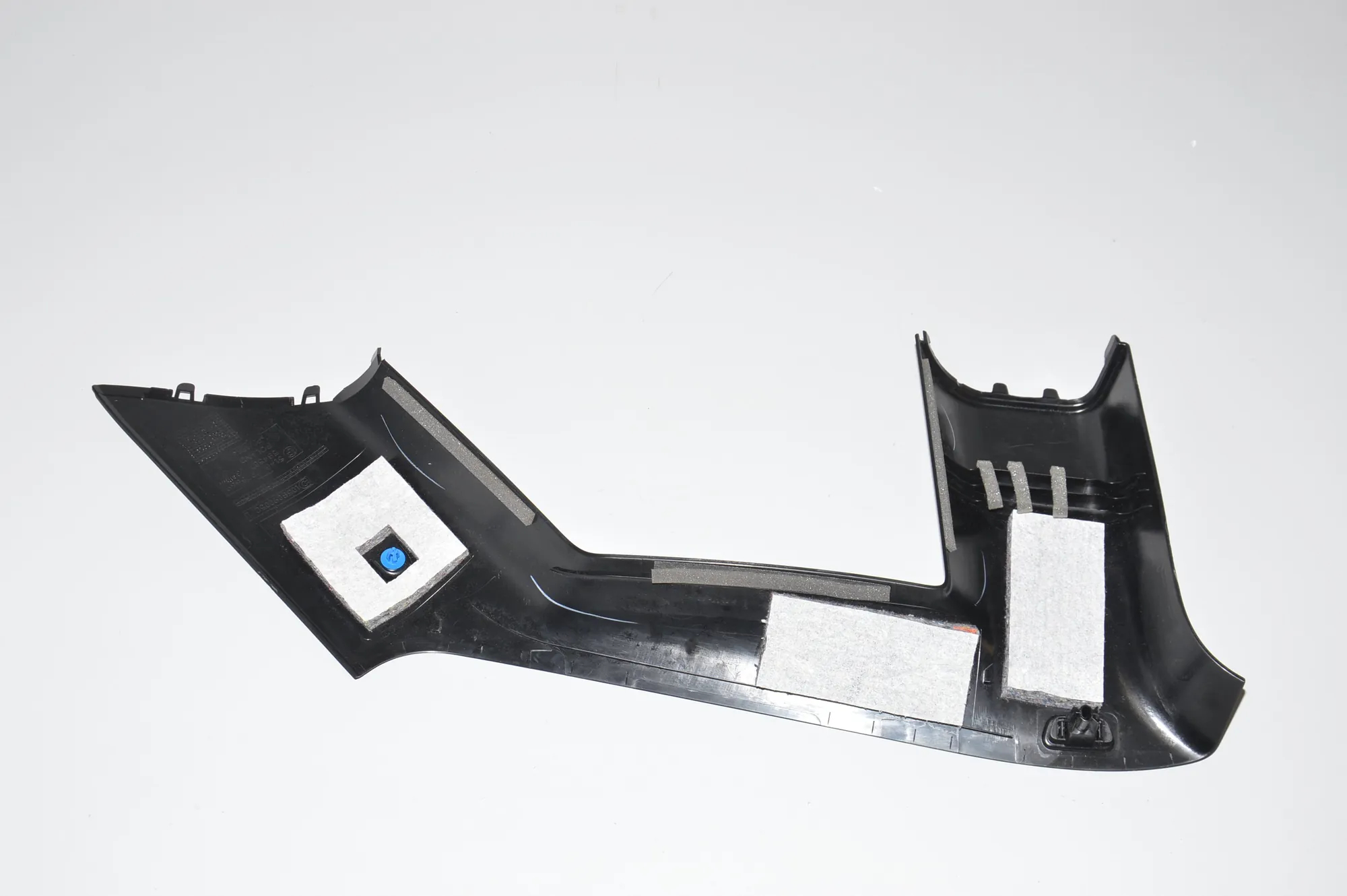 Rear Left Pillar Trim – OEM 7275669 · BMW i3 (I01) Electric 2019 – 4