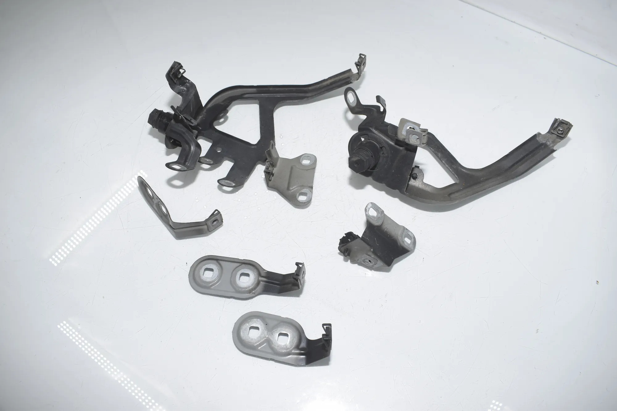 Front Right Fender Holder – OEM 7207209 · BMW 5 Touring (F11) 530 d xDrive 2012 – 4