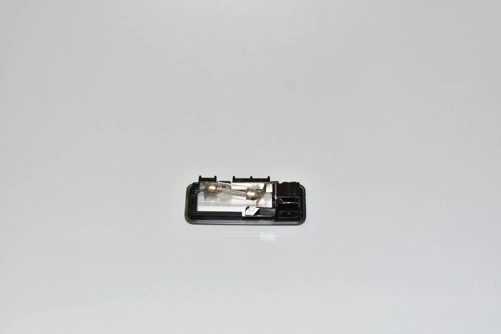 Interior Lighting – OEM 7140930 · BMW X5 (E53) BMW X5 (E53) 3.0 d 2004 – 2