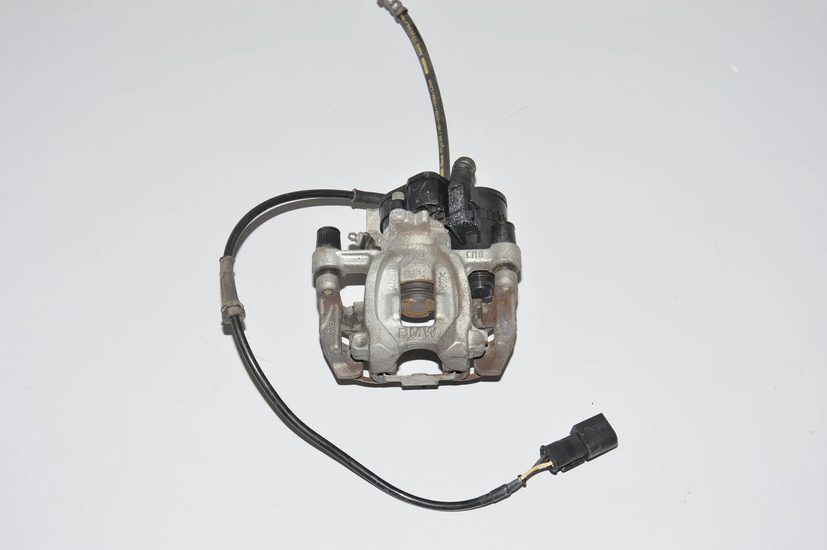Rear Right Brake Caliper – OEM 6883020 · BMW i3 (I01) Electric 2019 – 4