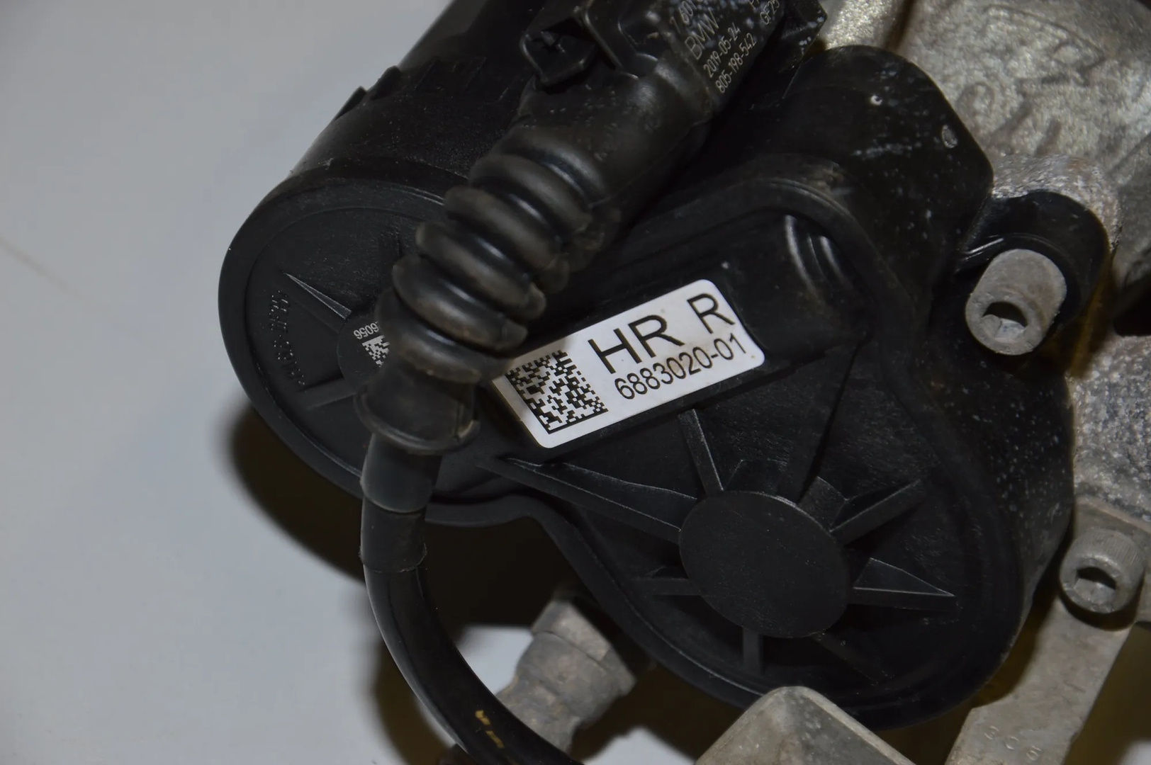 Rear Right Brake Caliper – OEM 6883020 · BMW i3 (I01) Electric 2019 – 5