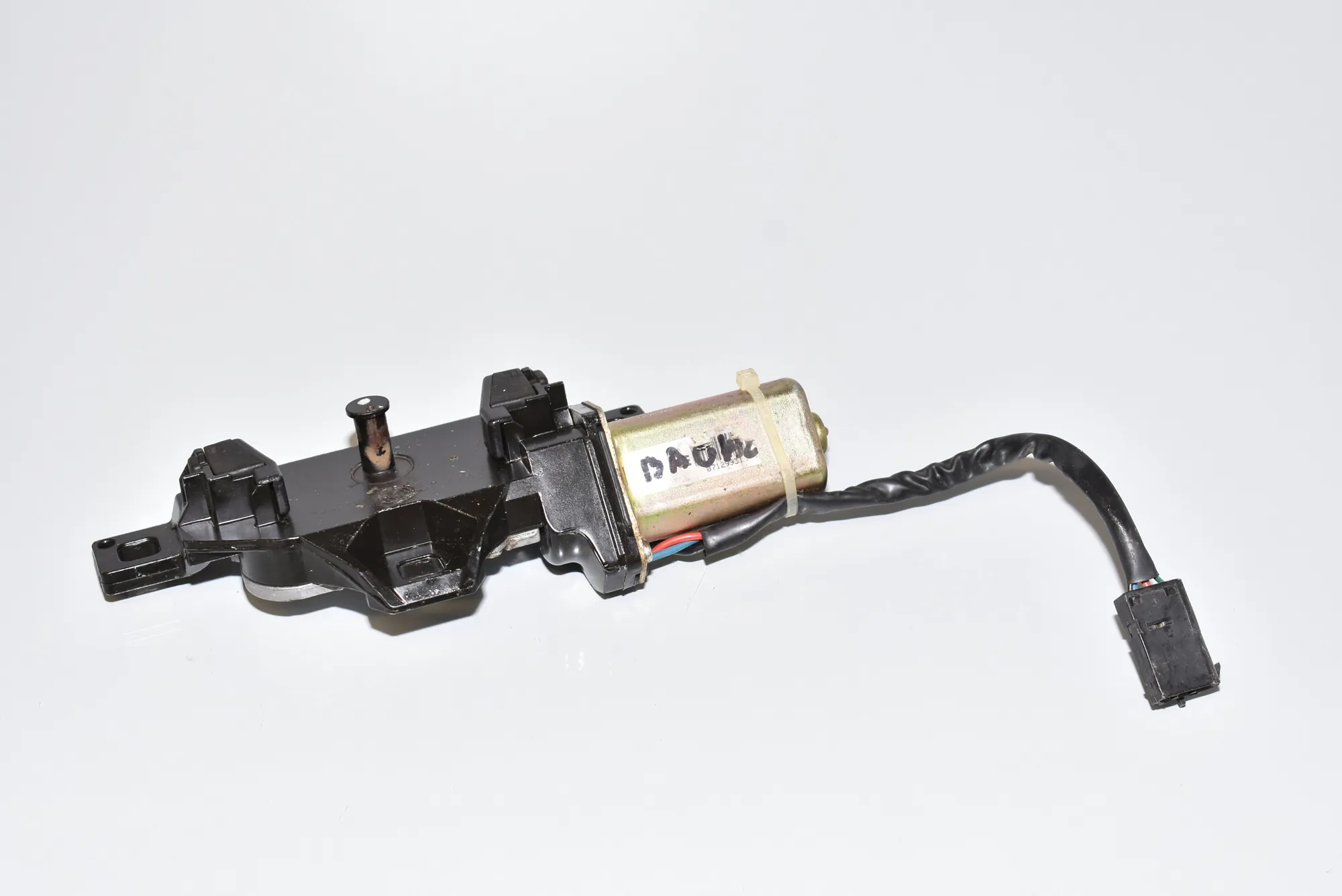 Tailgate Boot Soft Close Motor – OEM 7129931 · BMW 5 Touring (E61) BMW 5 Touring (E61) 530 d 2006