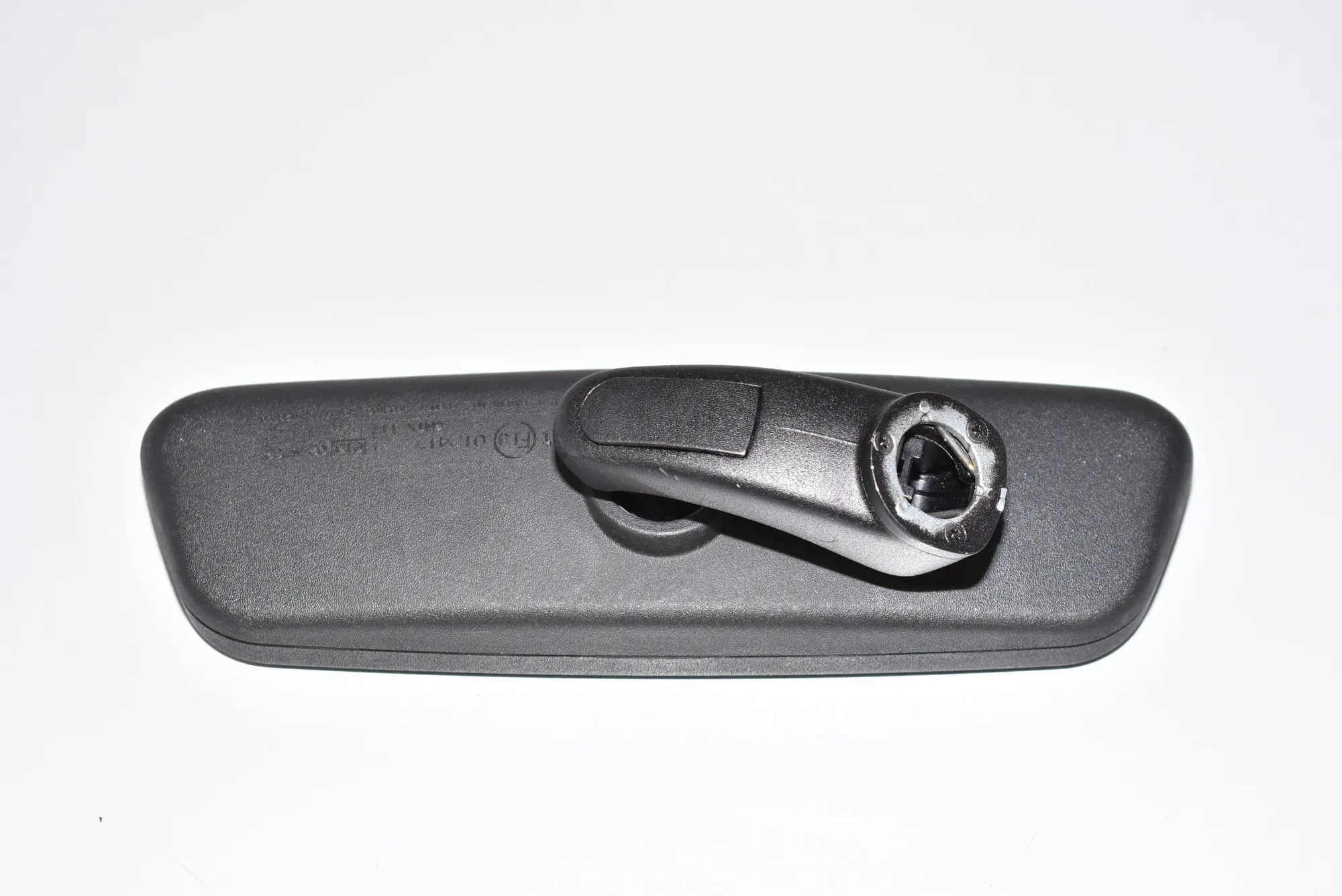 Interior Rear View Mirror – OEM 8131737 · BMW 7 (E32) BMW 7 (E32) 730 i,iL 1992 – 3