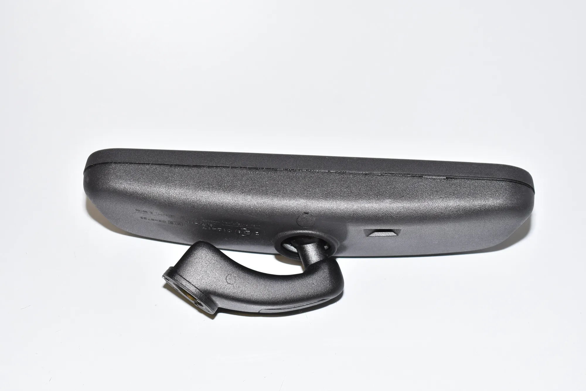 Interior Rear View Mirror – OEM 8131737 · BMW 7 (E32) BMW 7 (E32) 730 i,iL 1992 – 2