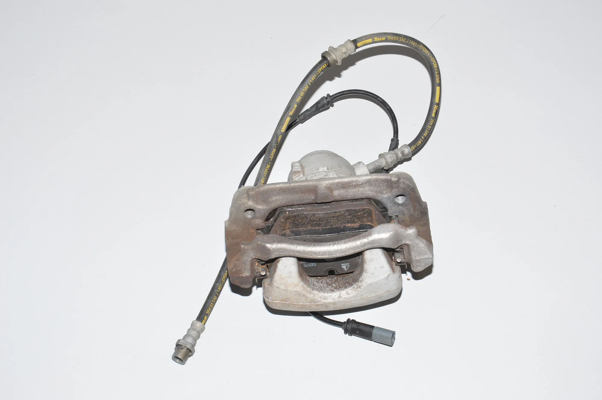 Front Left Brake Caliper – OEM 45231B · BMW i3 (I01) Electric 2019 – 2