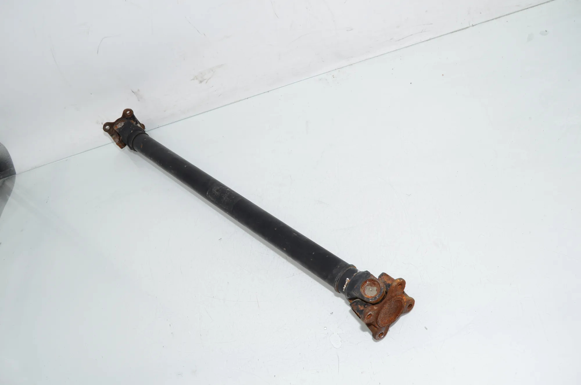 Gearbox Short Propshaft – OEM 9425906 · BMW 5 Touring (F11) 530 d xDrive 2012 – 2