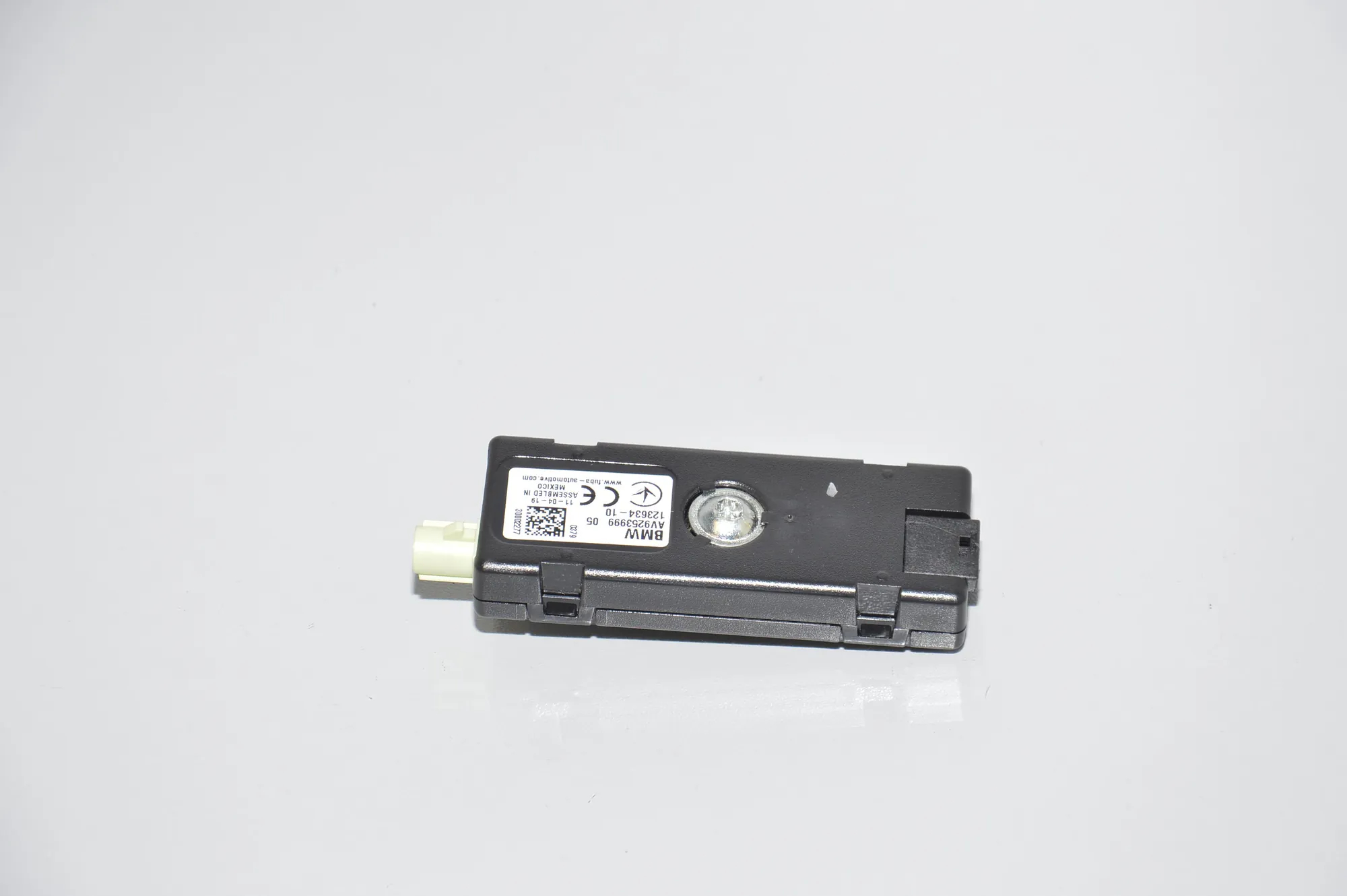 Antenna – OEM 9253999 · BMW i3 (I01) Electric 2019