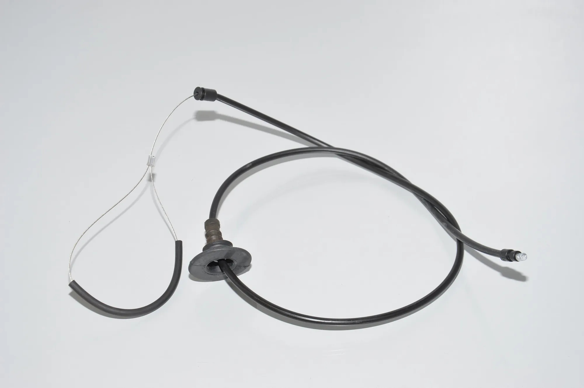 Bonnet Lock Cable – OEM 7299165 · BMW i3 (I01) Electric 2019
